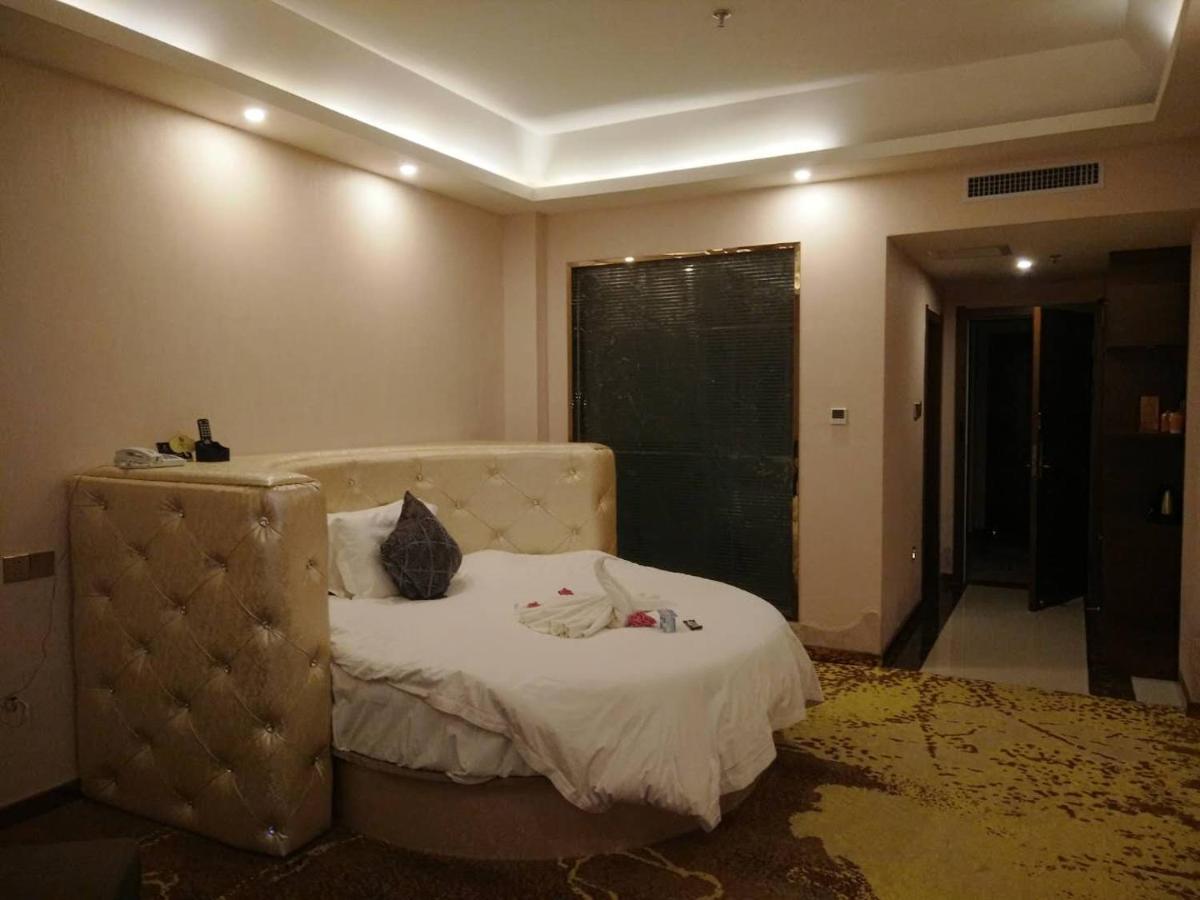 Special Offer - Twin Room (No Window)-Mainland Chinese Citizens Only photo 2