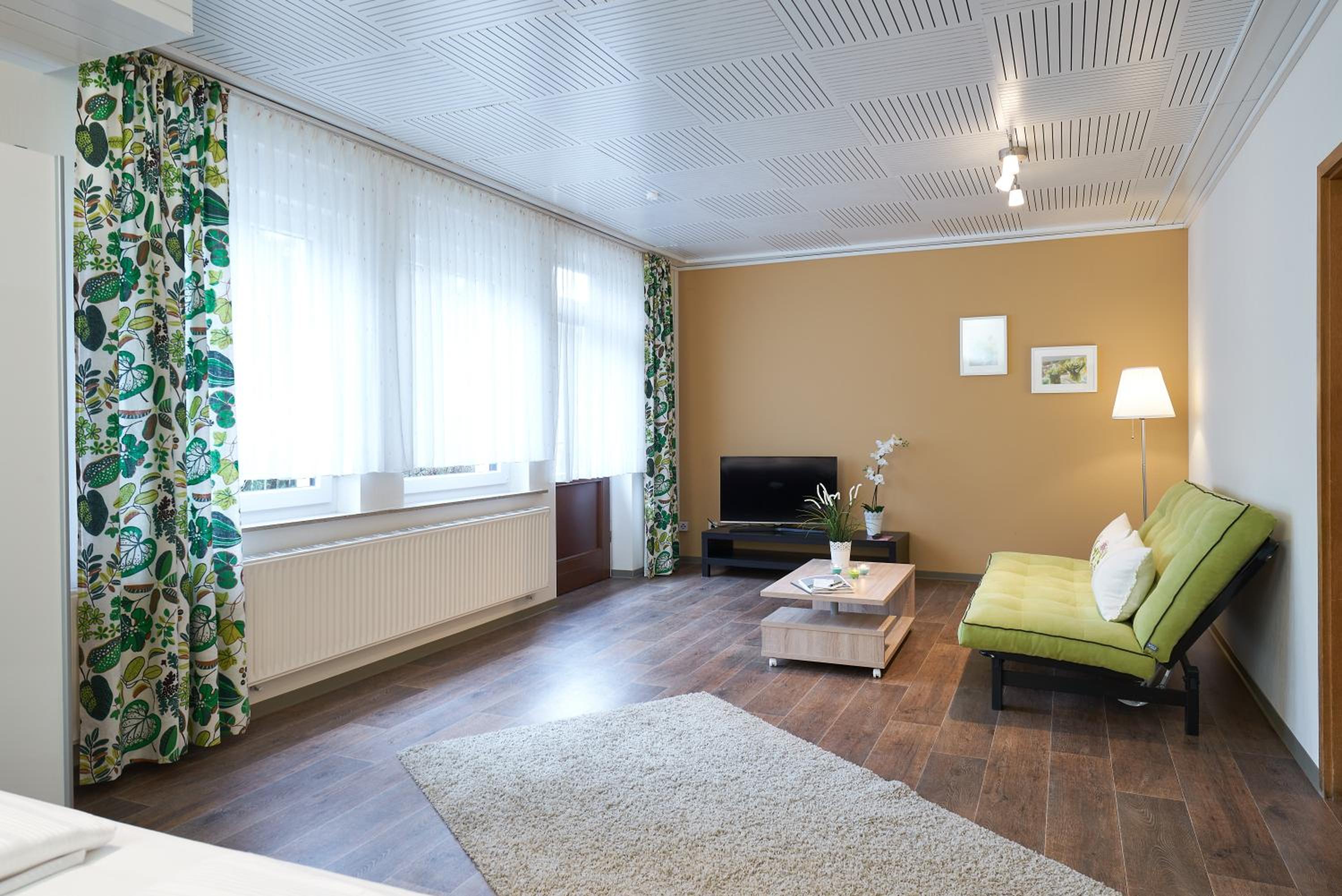 Apartment photo 2
