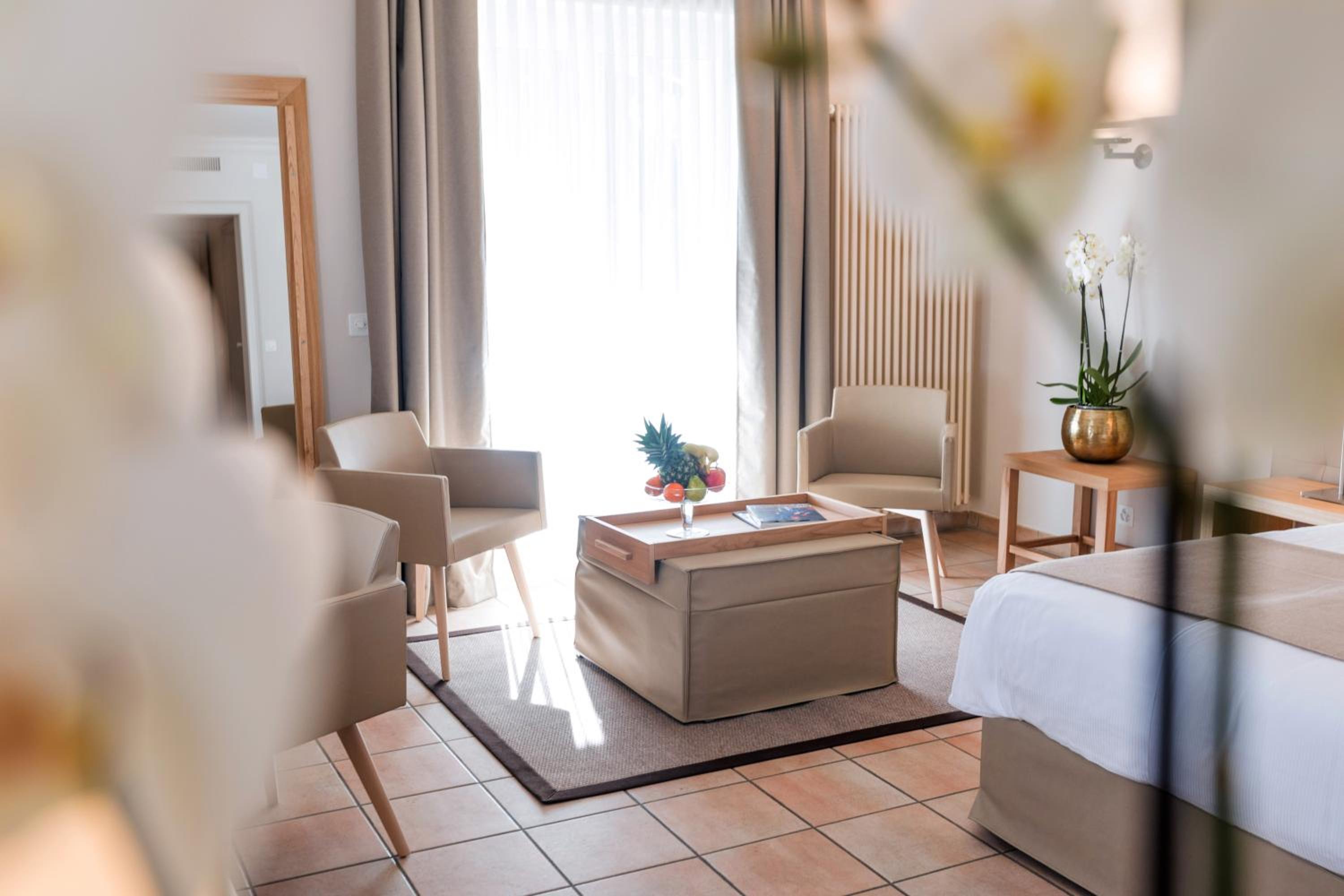 Standard Double Room with Spa Access - Photo 4