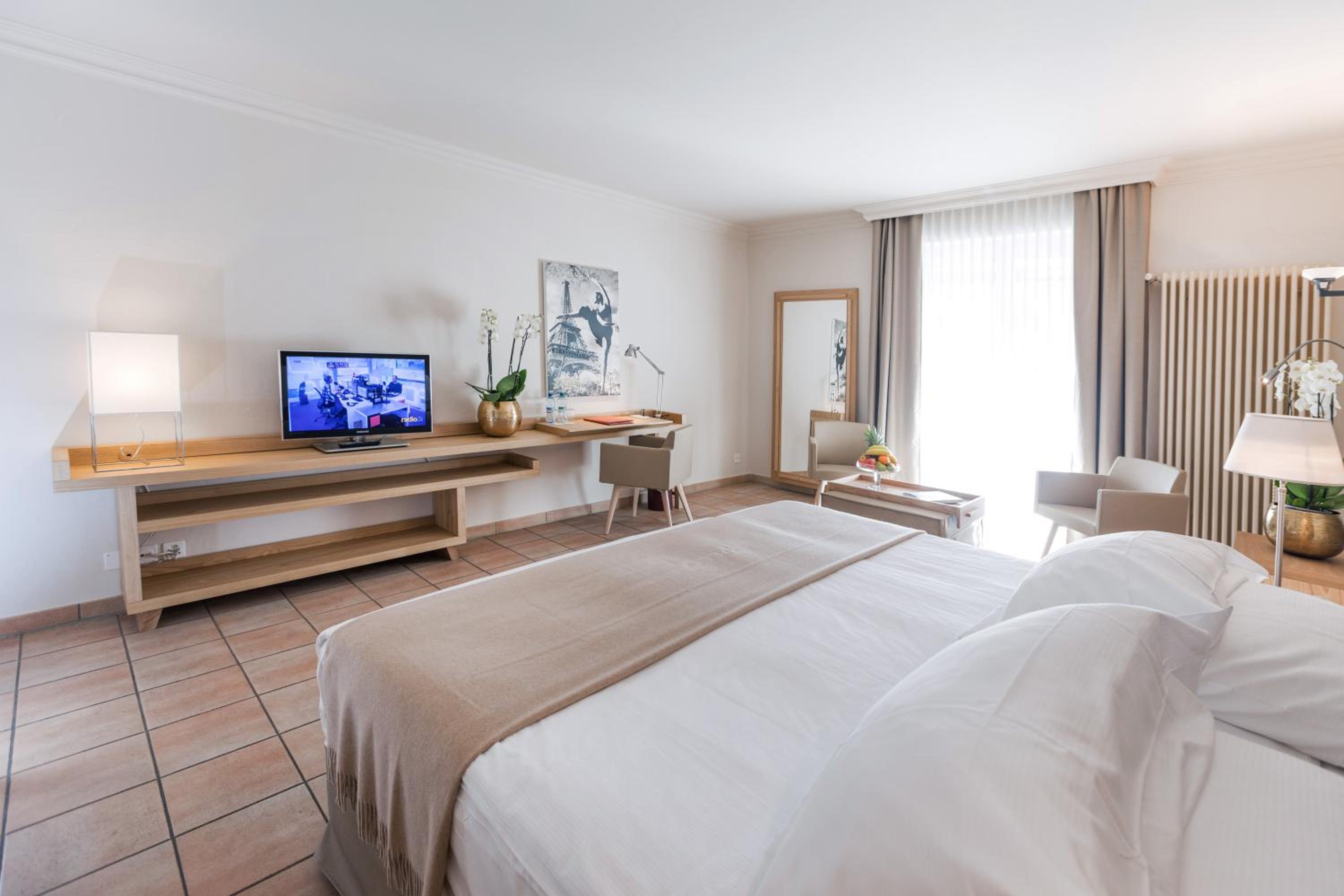Standard Double Room with Spa Access - Photo 1