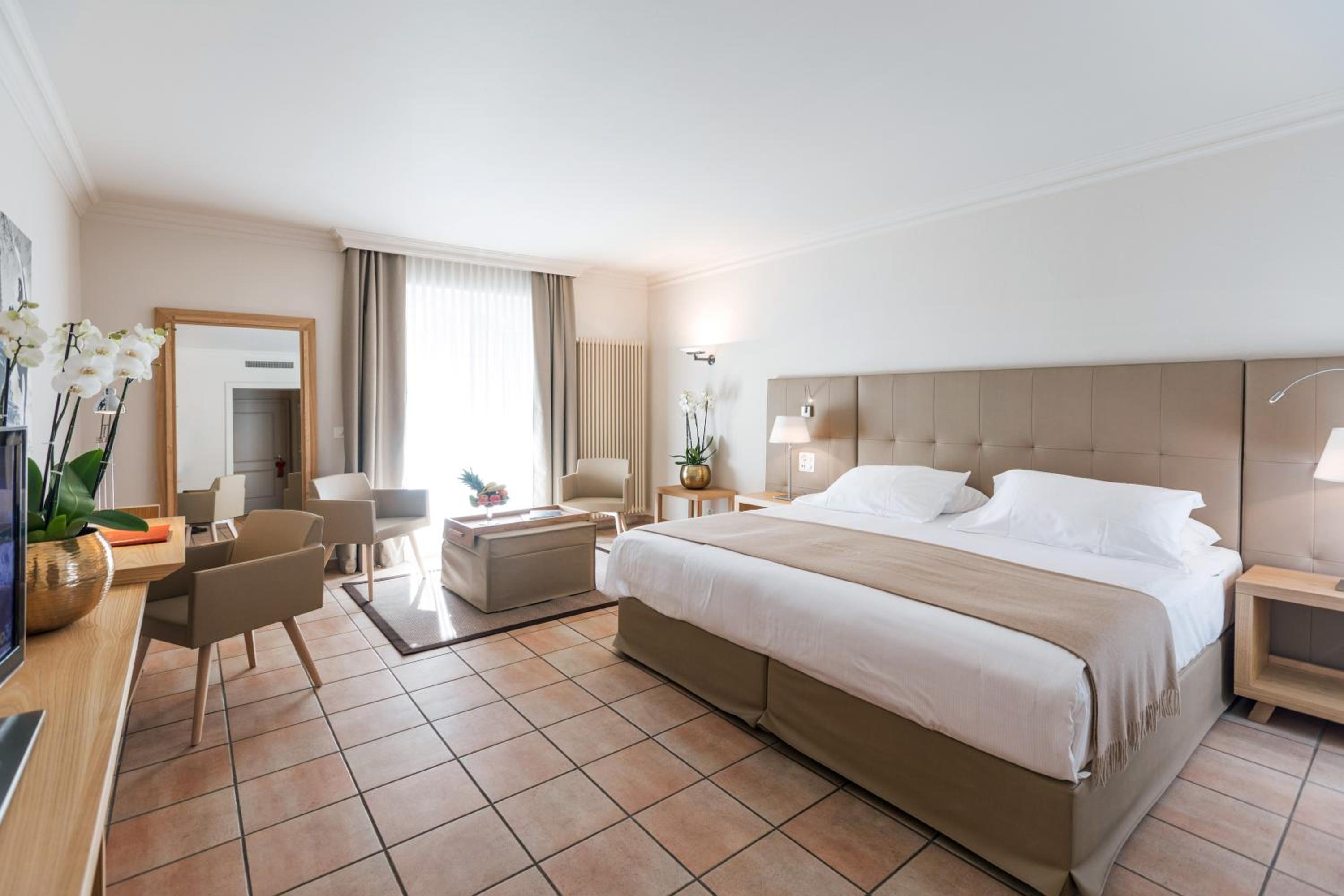 Standard Double Room with Spa Access - Photo 20