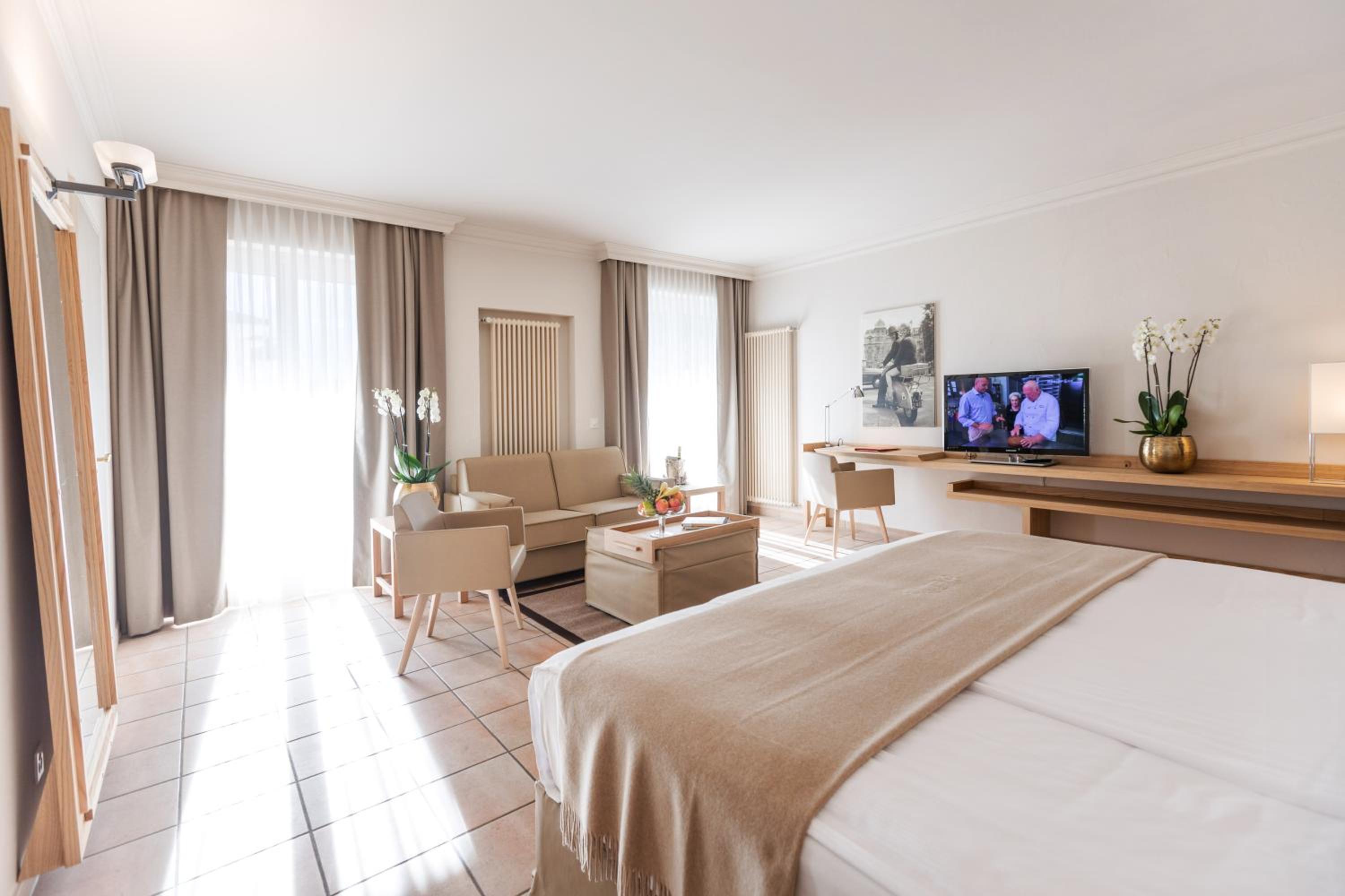 Deluxe Double or Twin Room with Spa Access photo 2