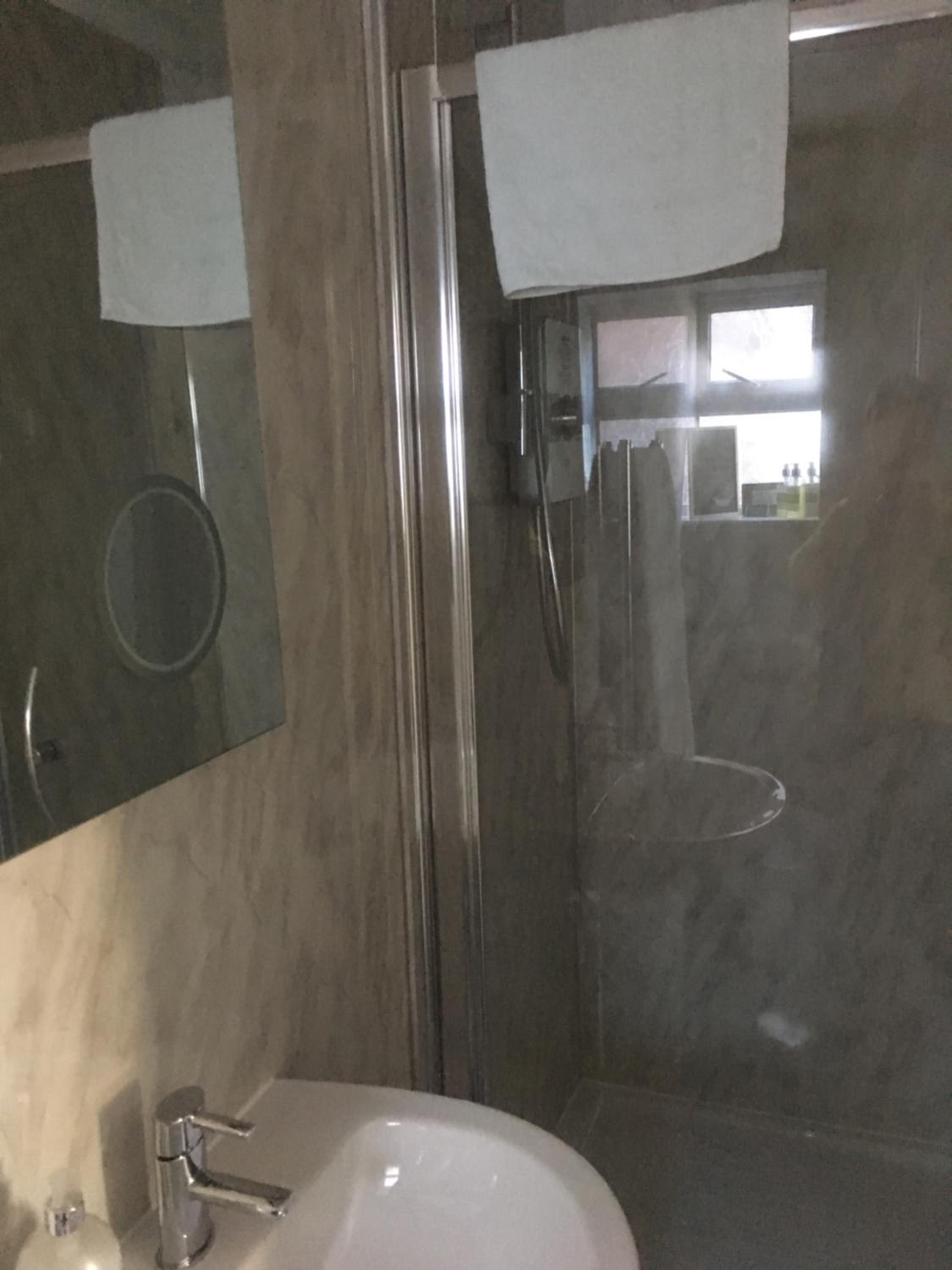Deluxe King Room photo 2