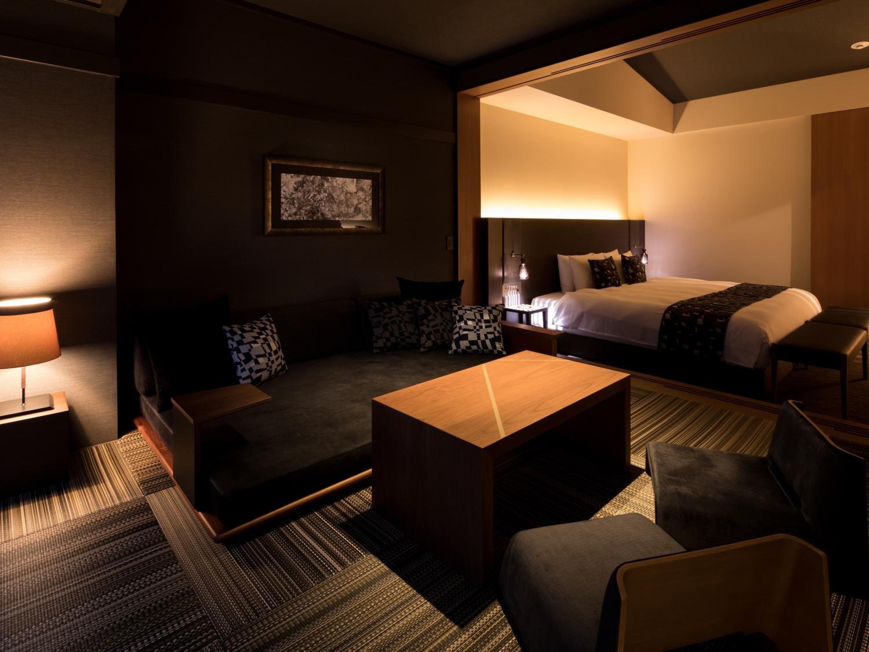 Superior Deluxe Double Room with Free flow included photo 3