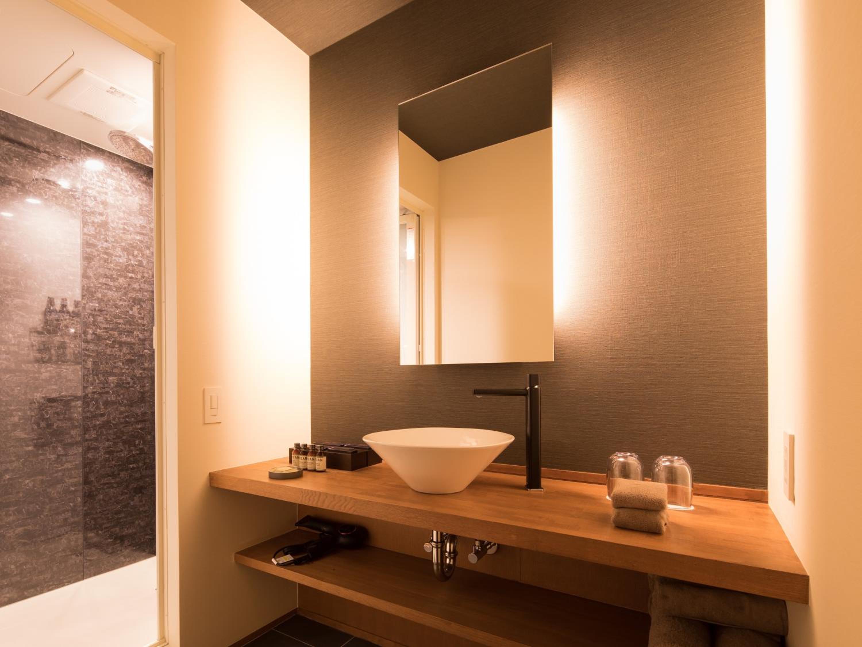 Superior Deluxe Double Room with Free flow included photo 2