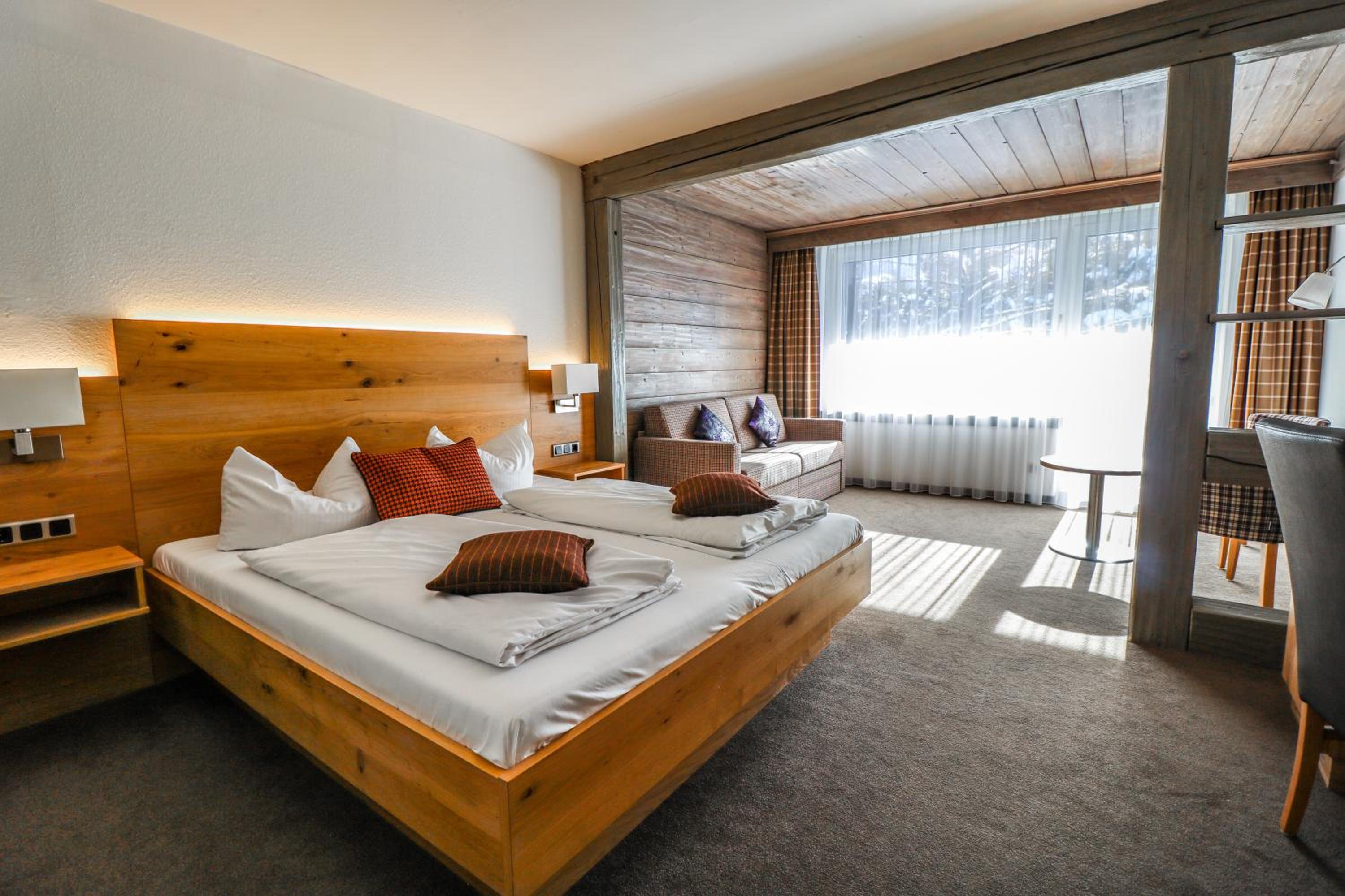 Superior Large Double Room - Photo 2