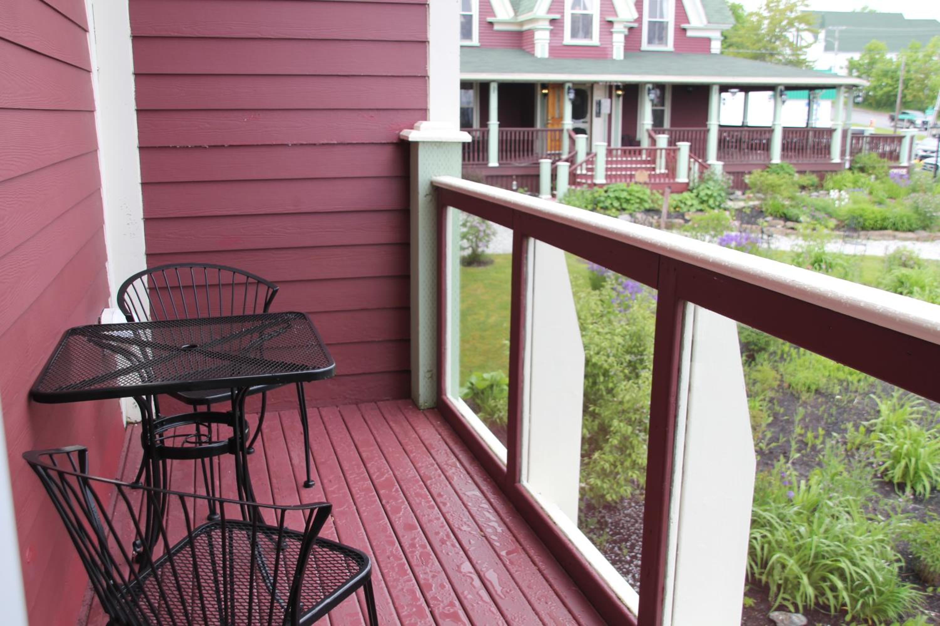 Quadruple Room with Balcony photo 3