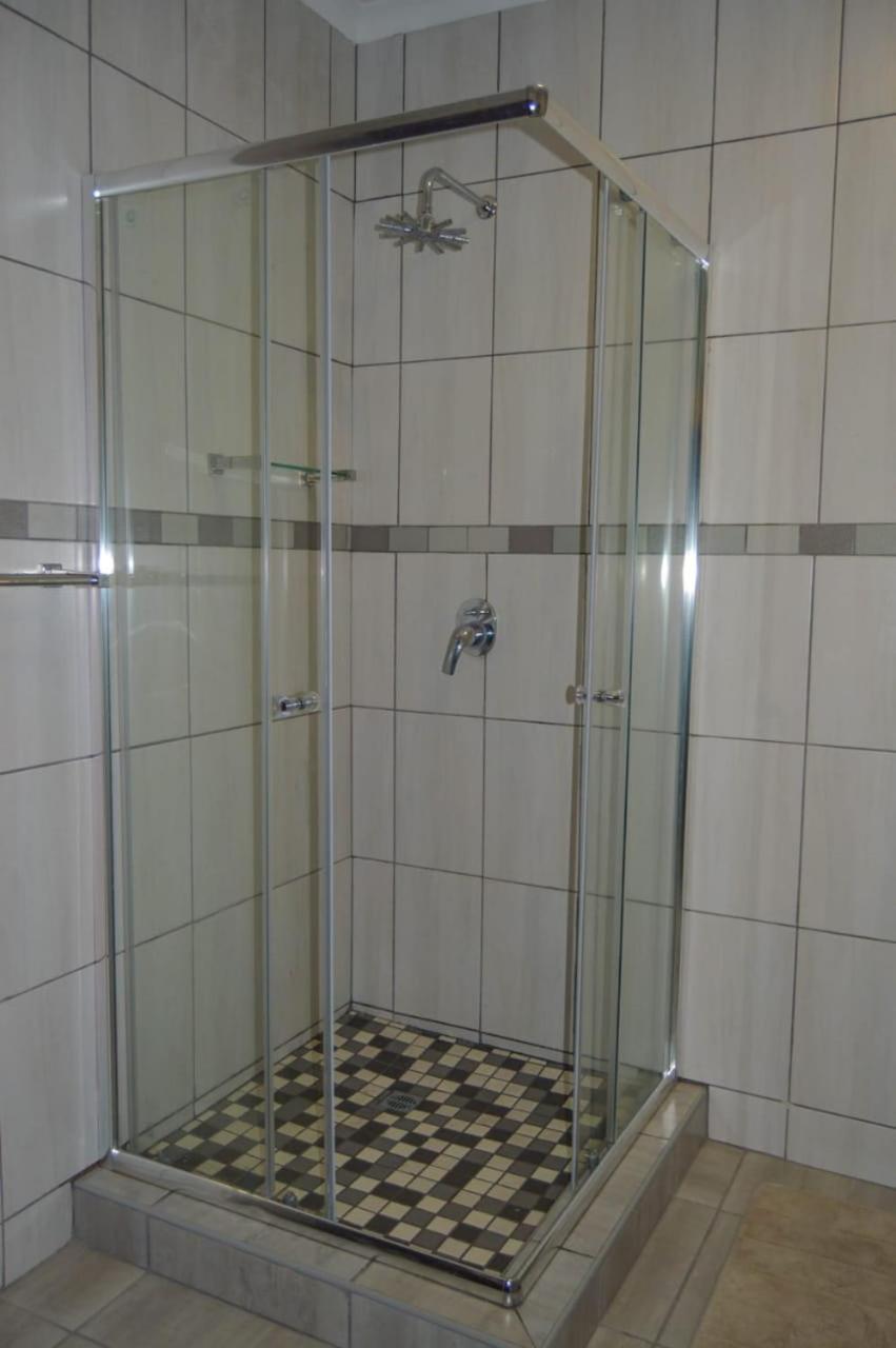 Budget Triple Room - Photo 5