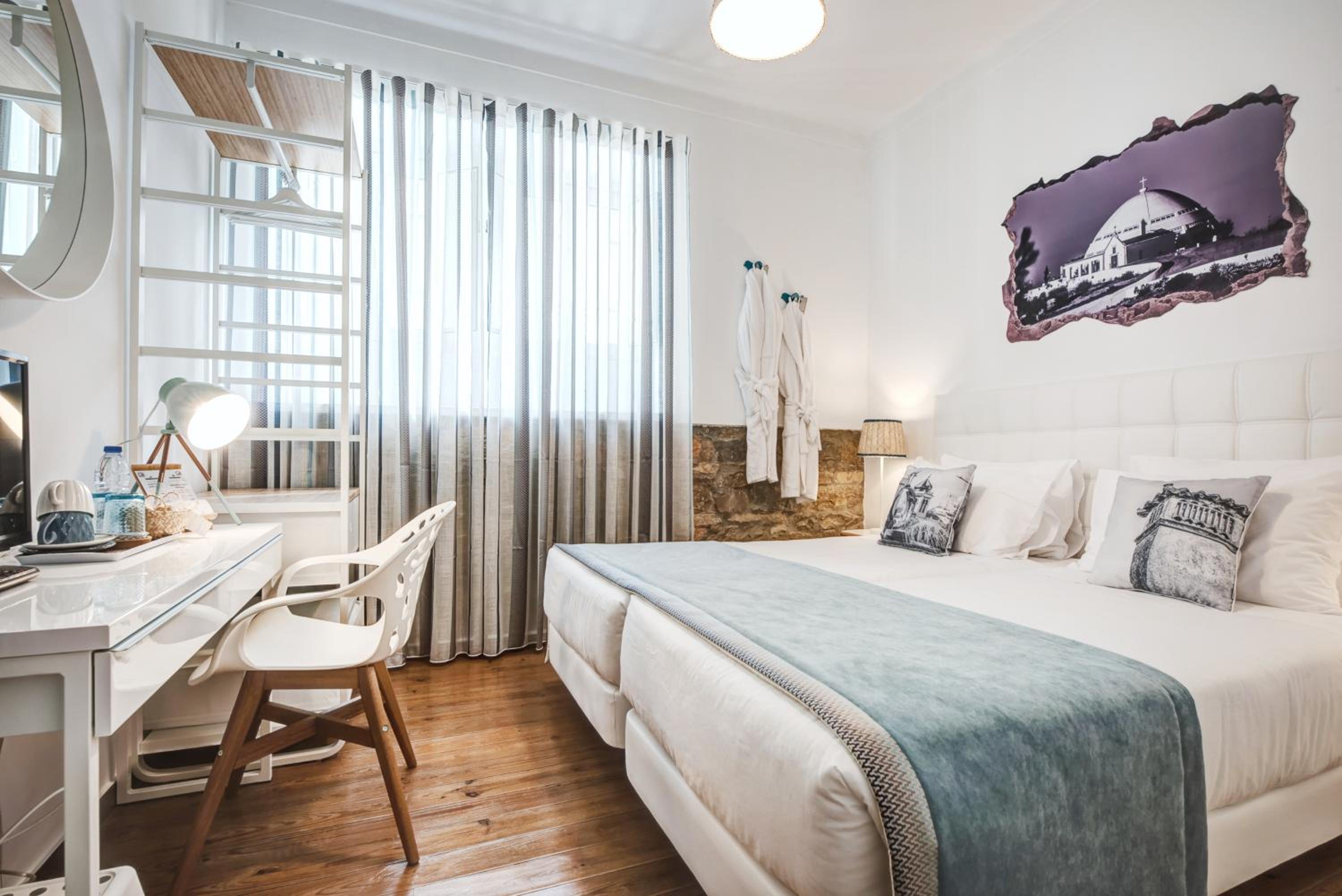 Standard Twin Room With Shared Bathroom photo 1