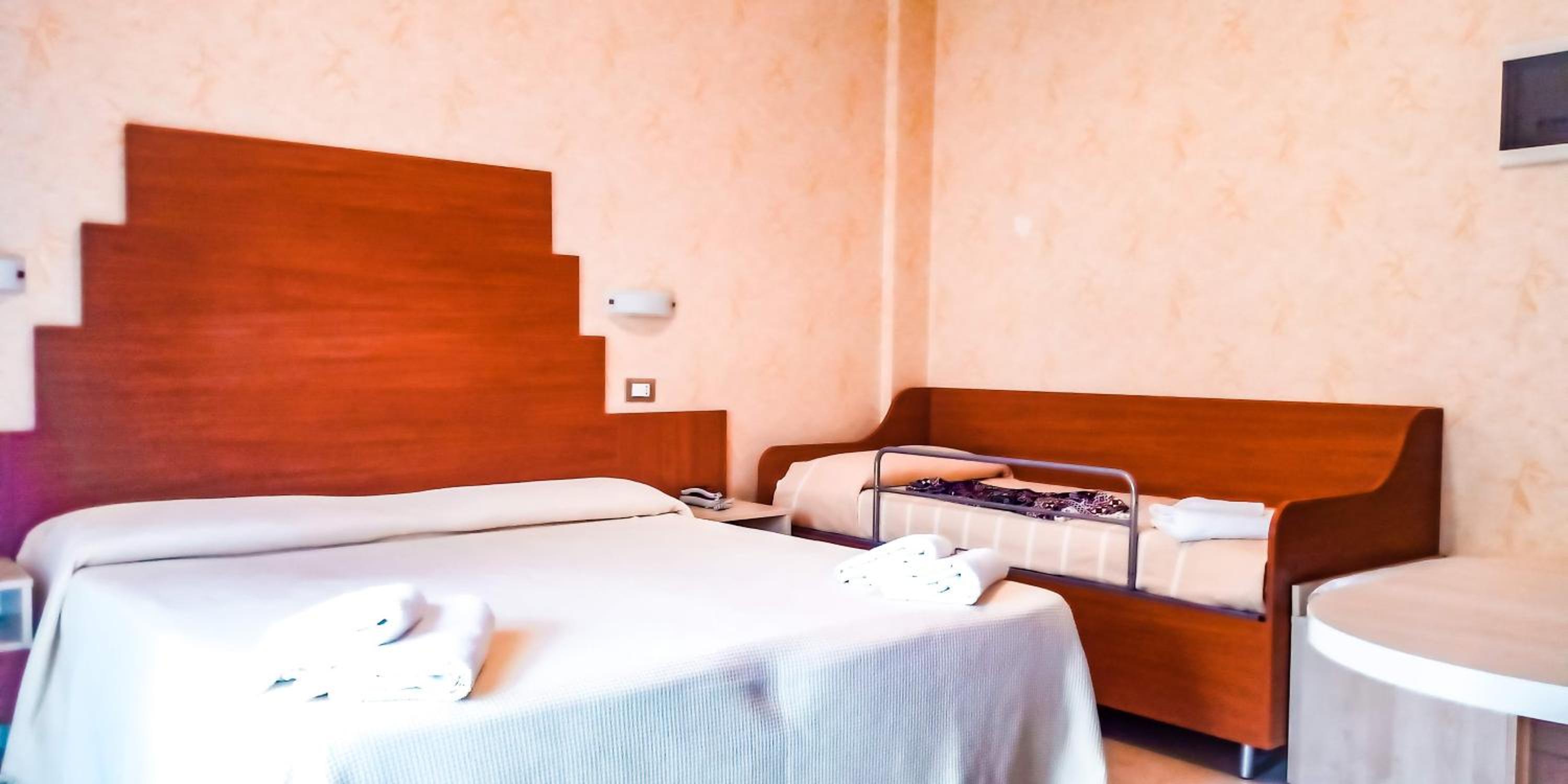 Triple Room - Photo 1