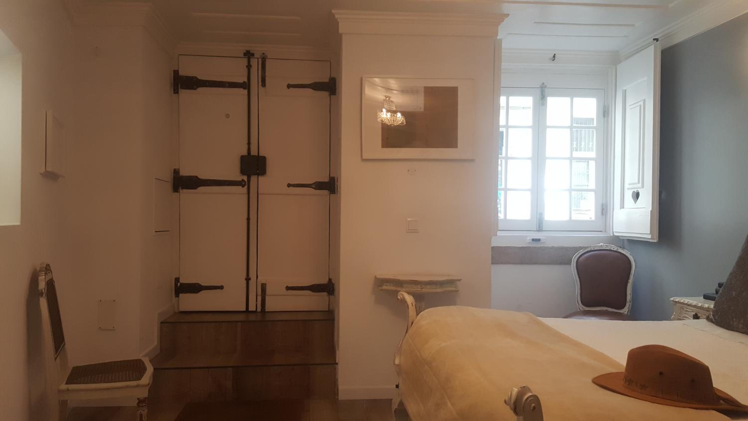 Studio Apartment - Photo 20