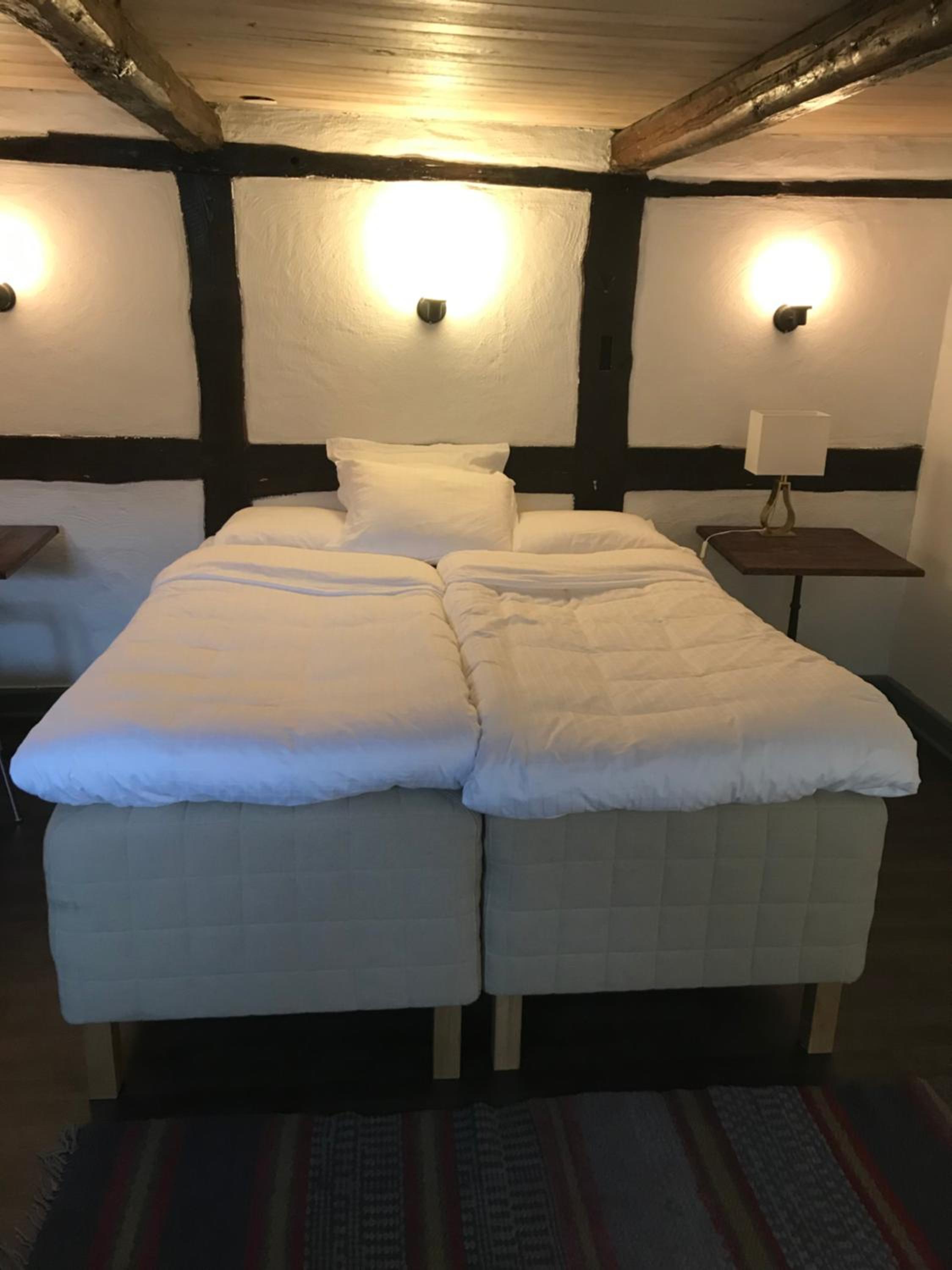 Double or Twin Room - Photo 1