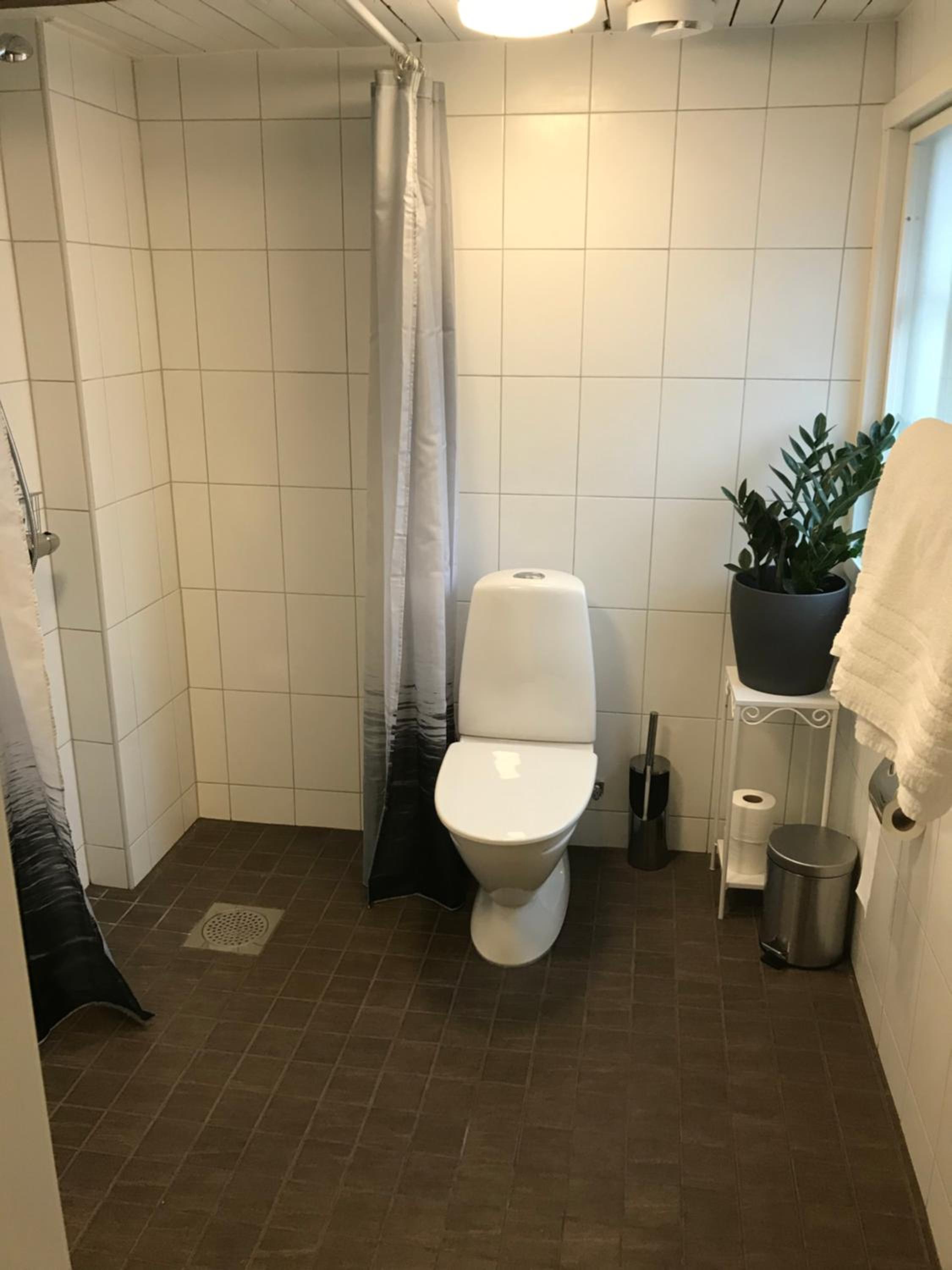 Double or Twin Room - Photo 4