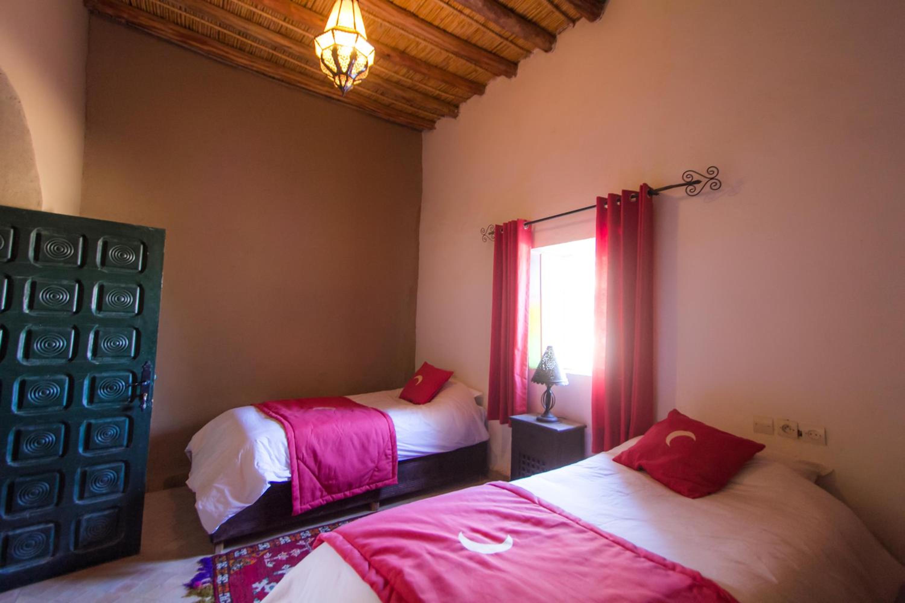 Double or Twin Room - Photo 9
