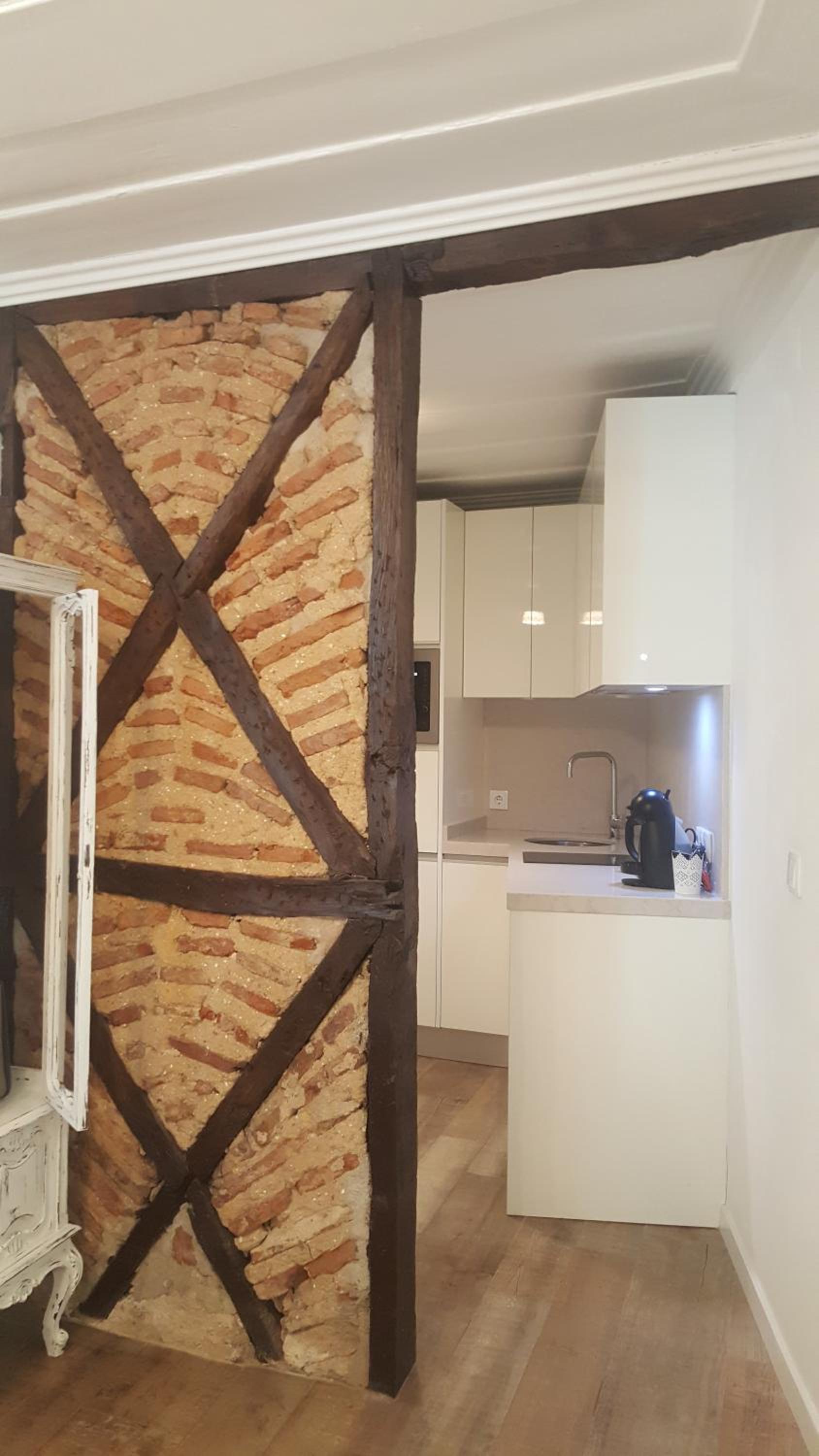 Studio Apartment - Photo 29