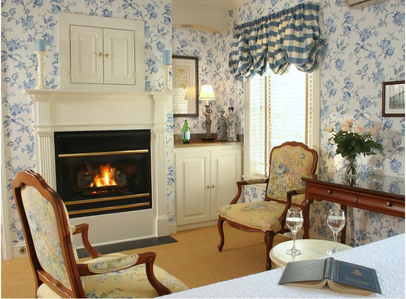 Luxury Queen Room