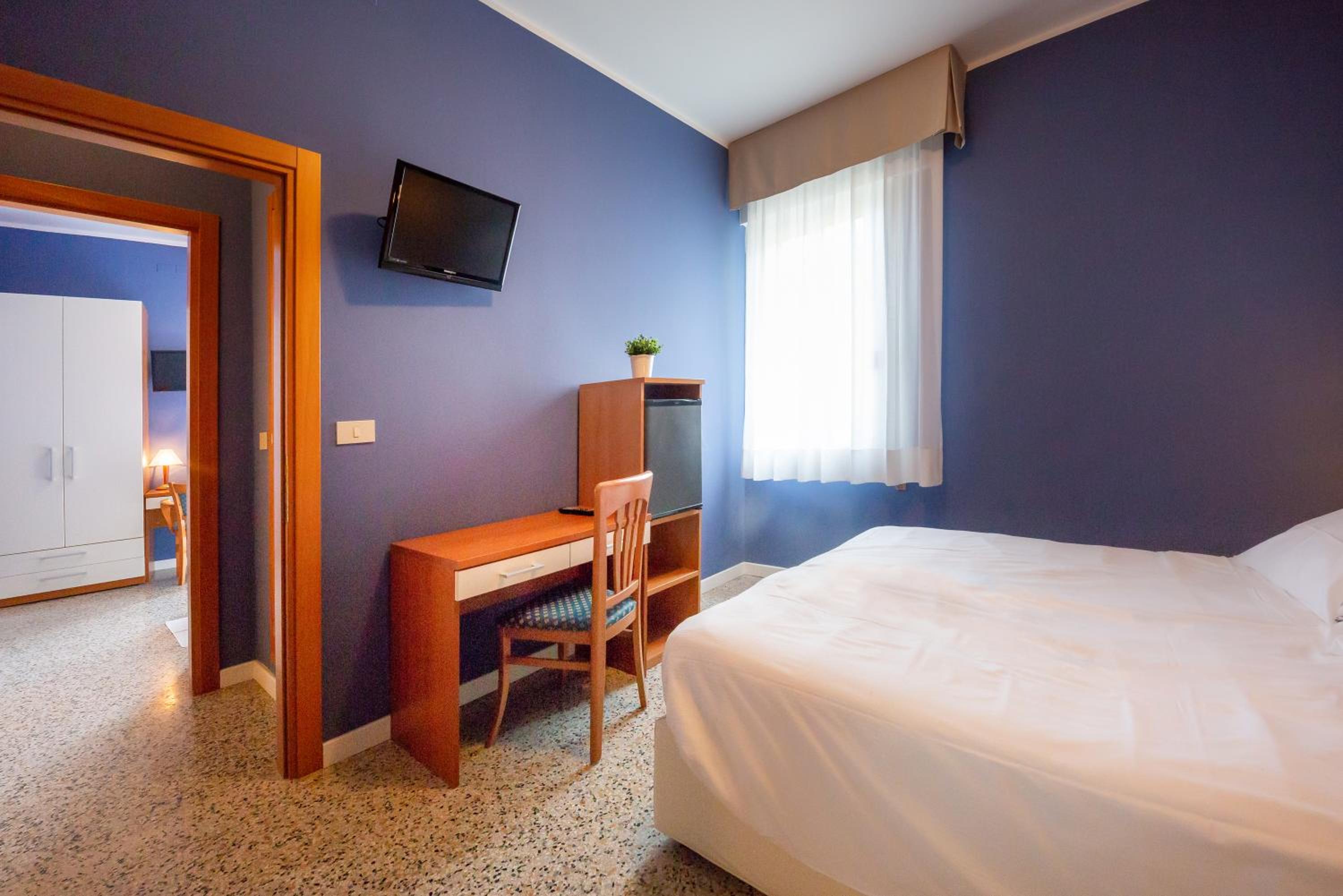 Two Seafront Connecting Double Room
