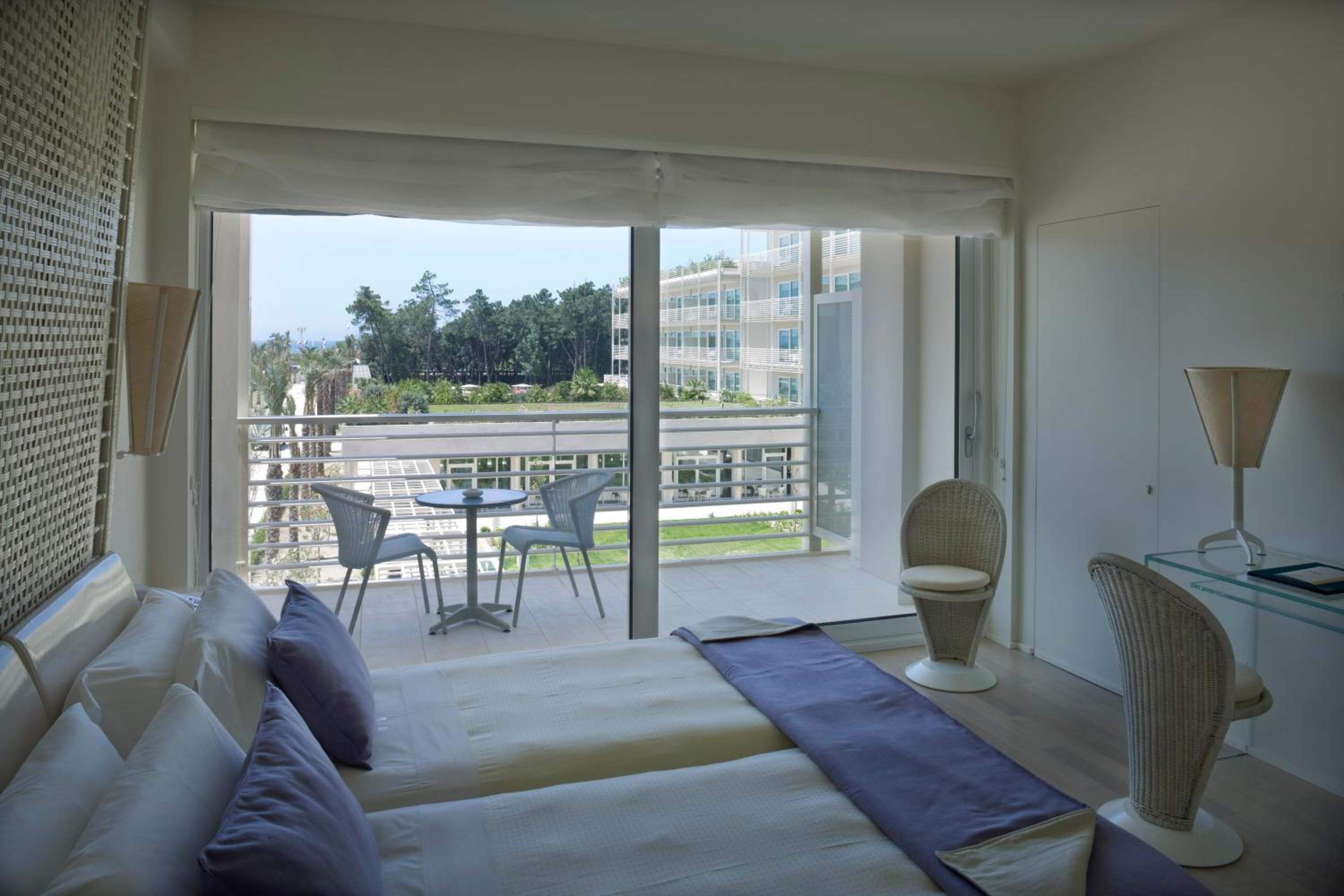 Deluxe Double Room - Photo 2