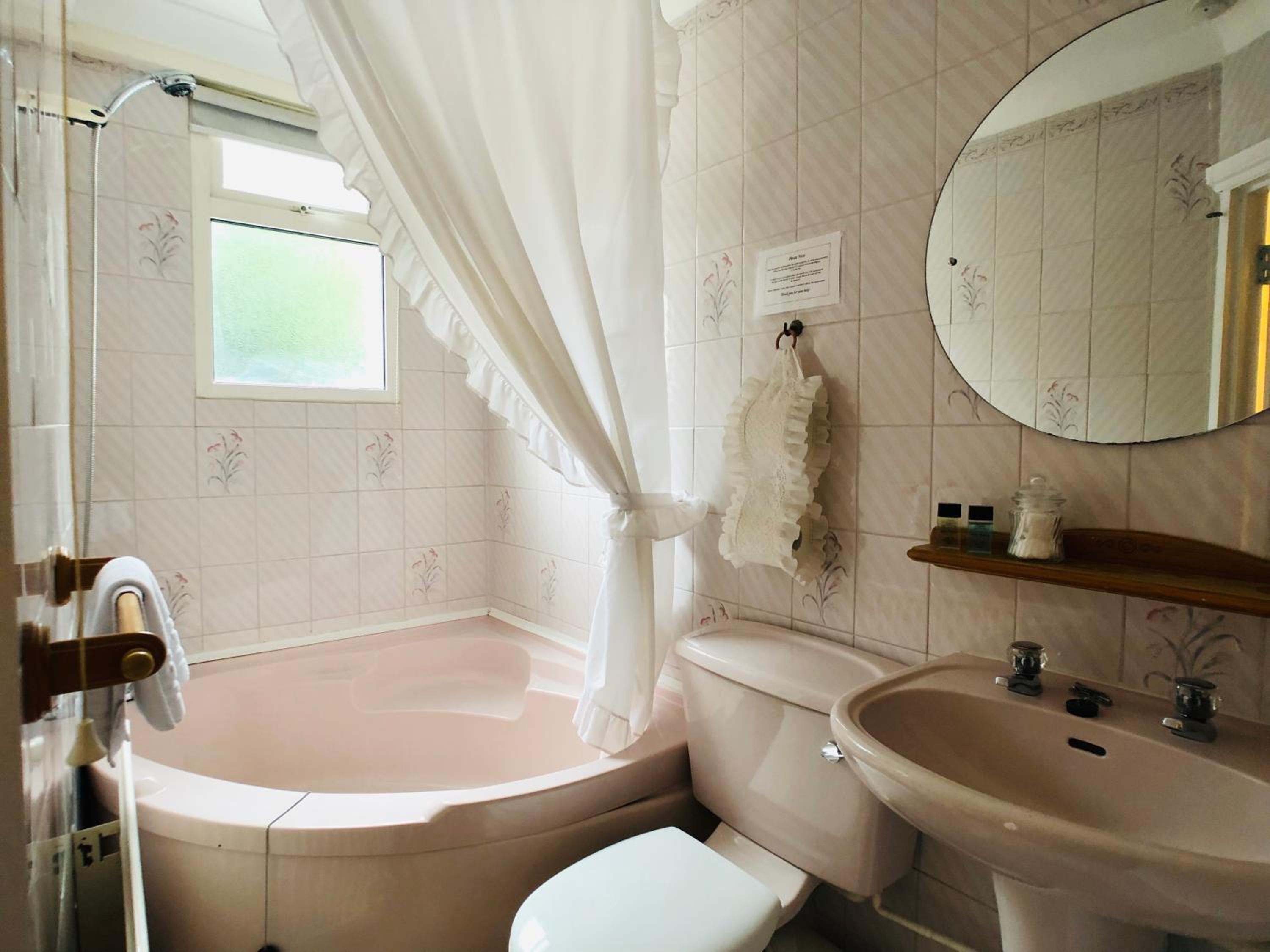 Premium Single Room photo 3