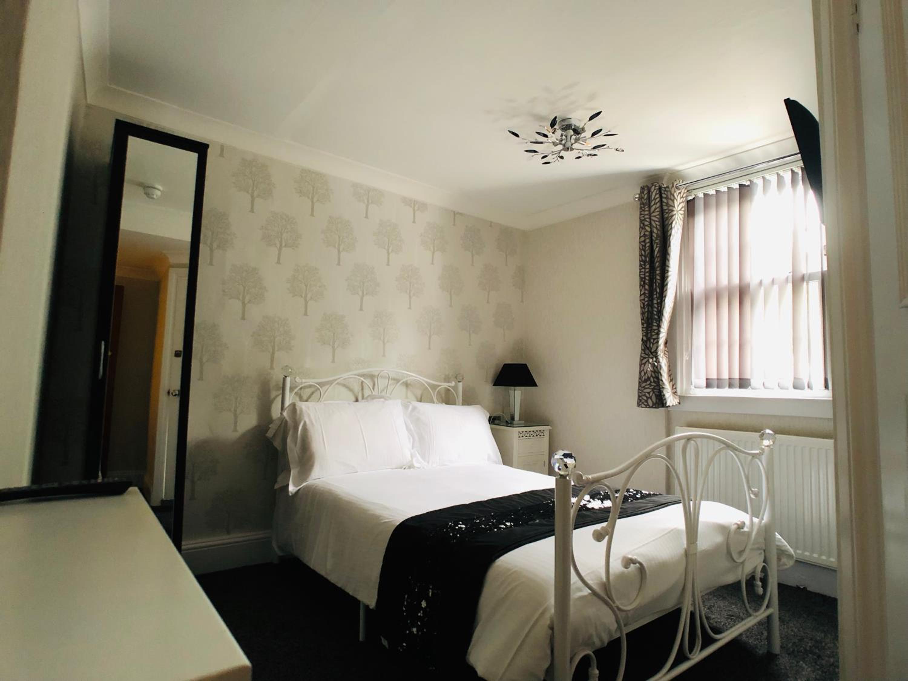 Premium Single Room photo 2