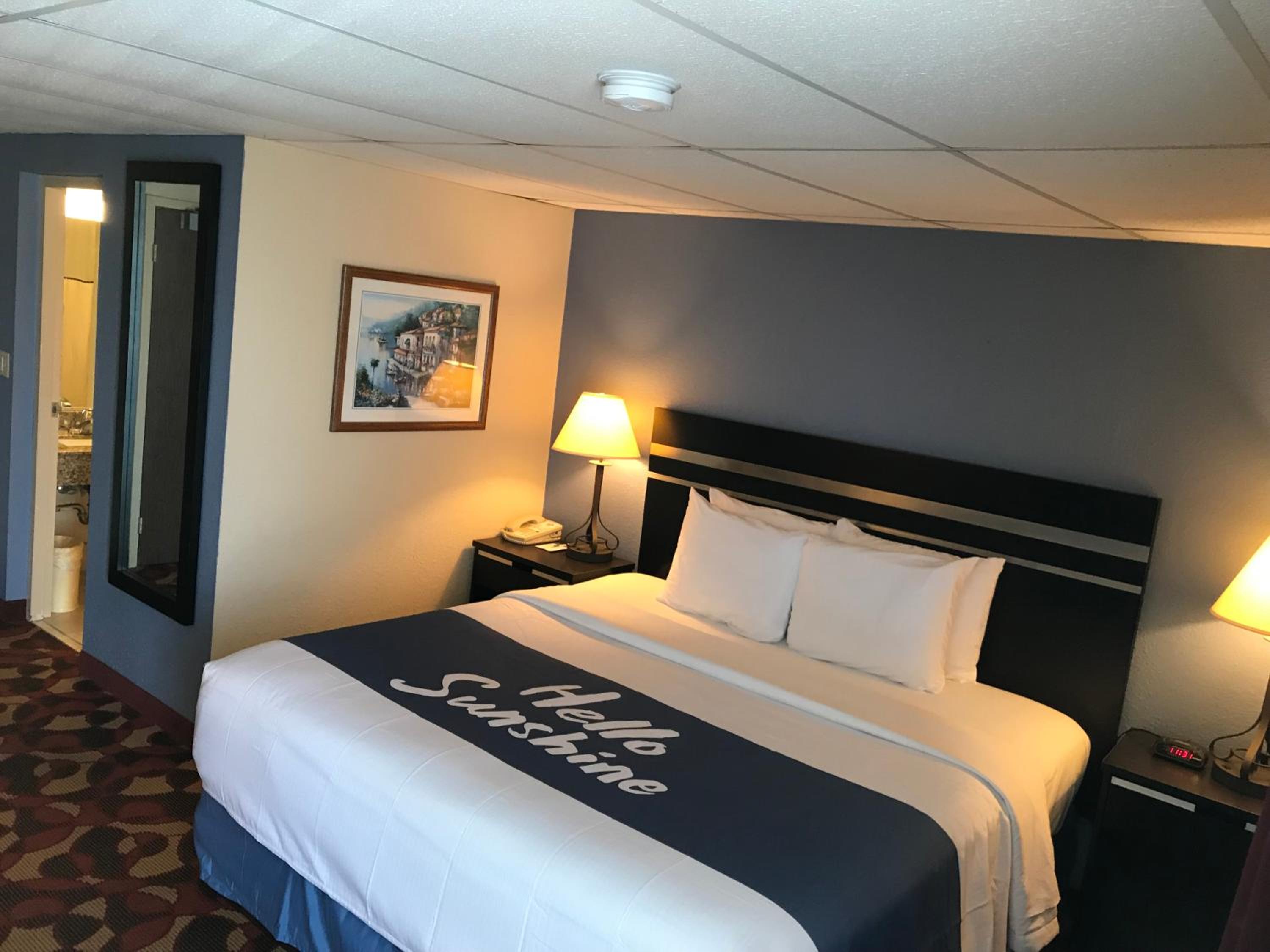 King Room - Non-Smoking