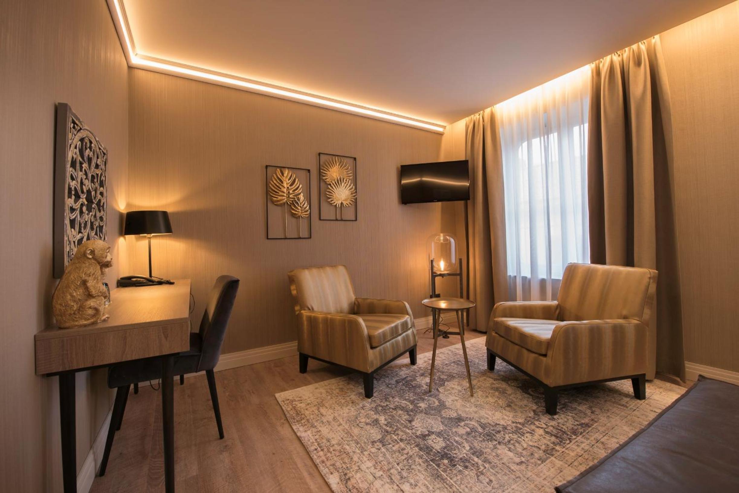 Superior Double Room - Photo 11