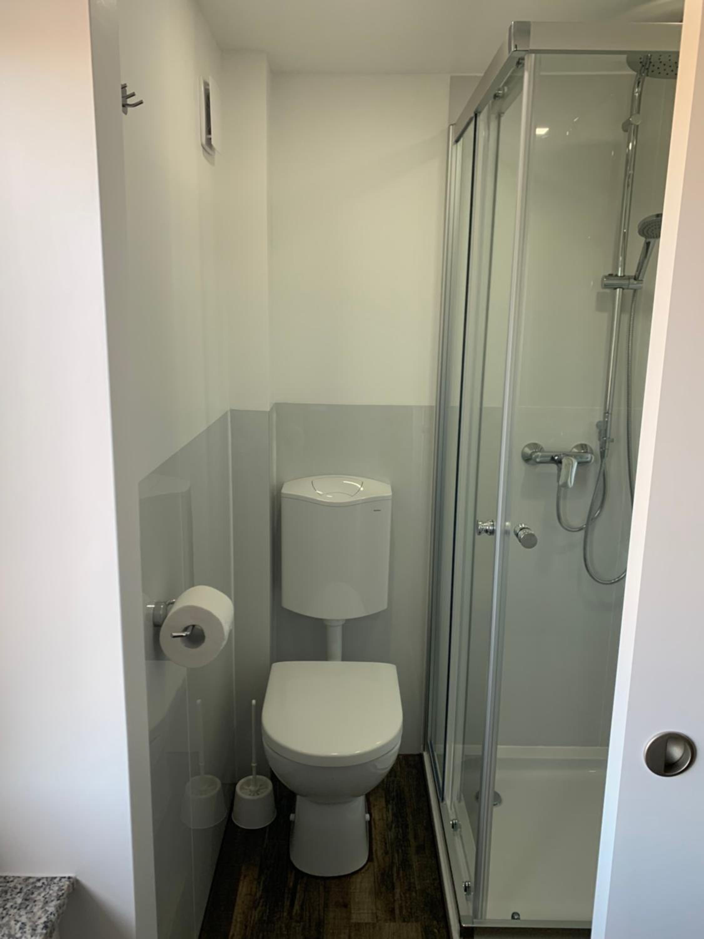 Standard Single Room with Shower photo 2