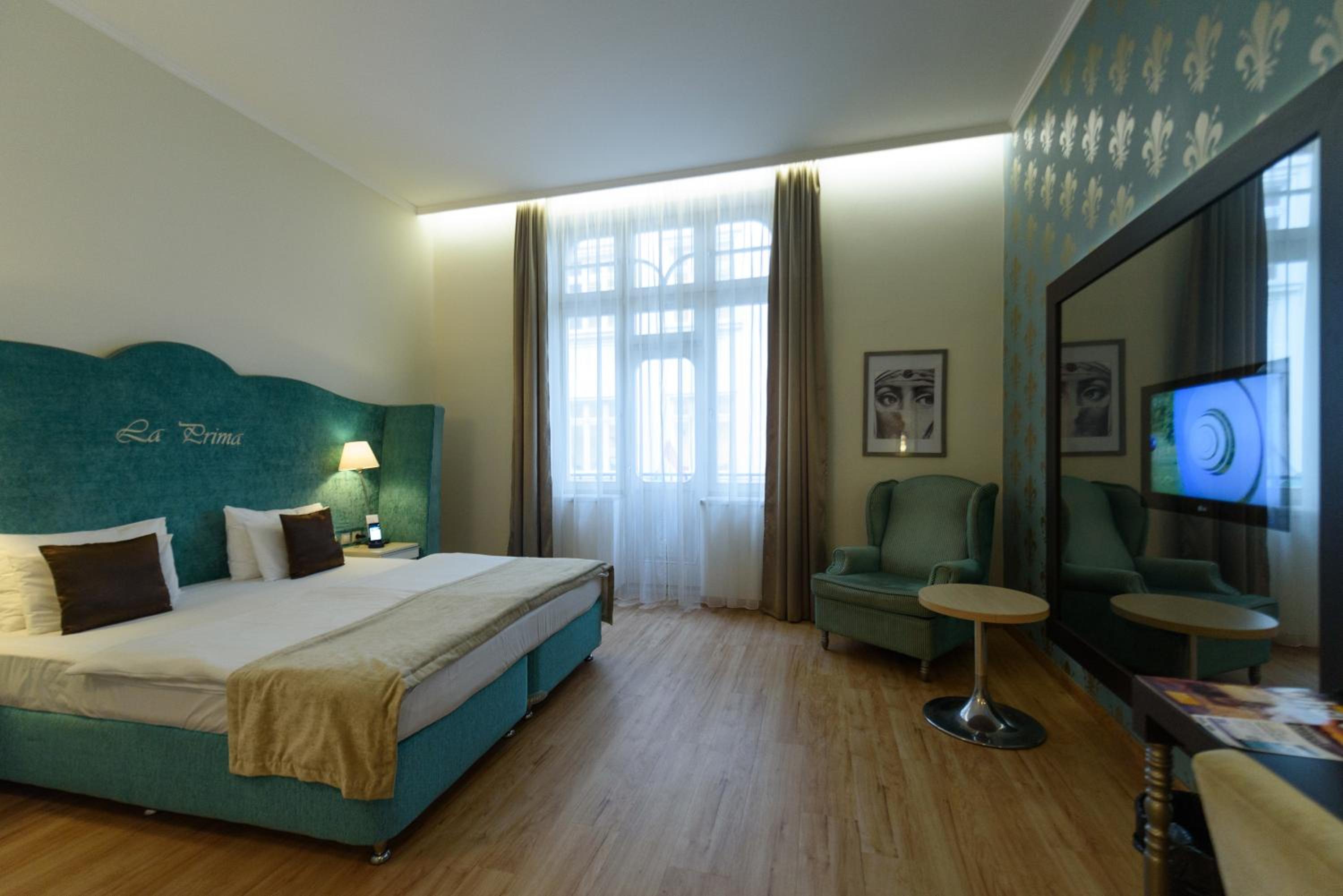 Deluxe Double Plus Room