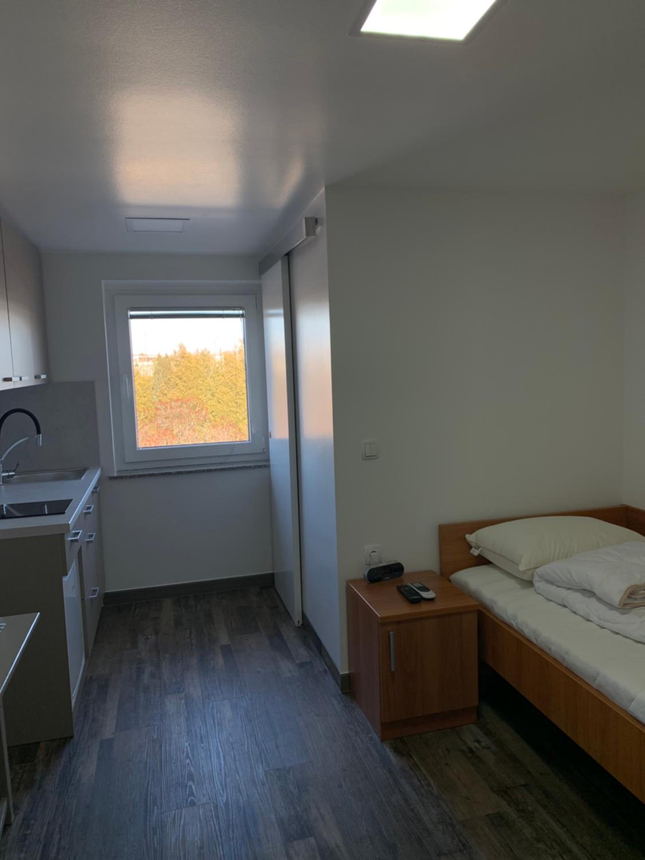 Standard Single Room with Shower