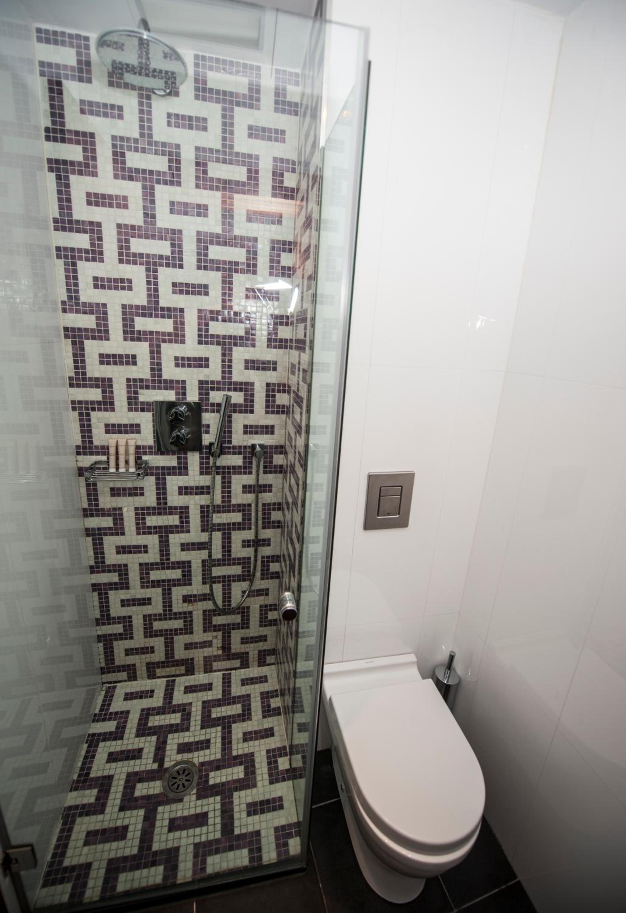 Double Room - Photo 5