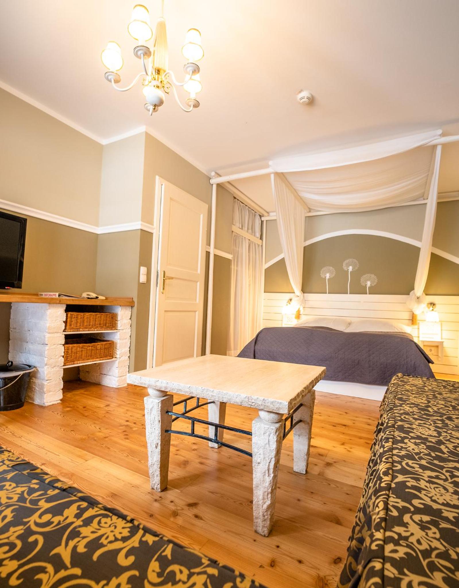 Family Suite (2 Adults + 1 Child) photo 2
