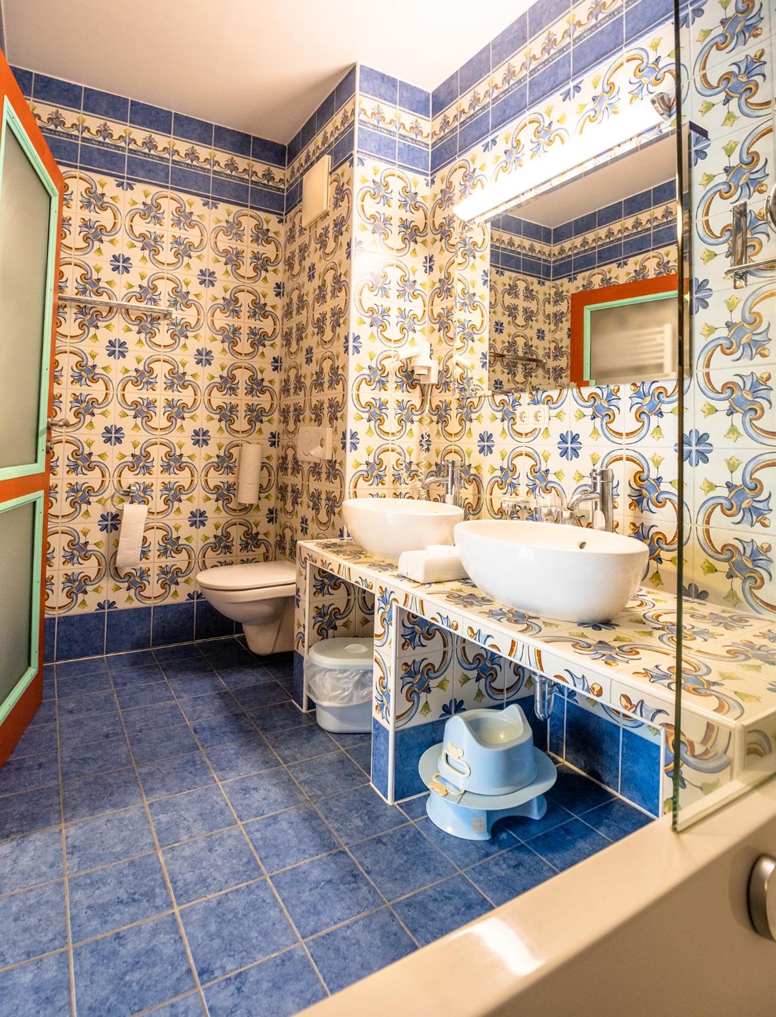 Family Suite photo 2