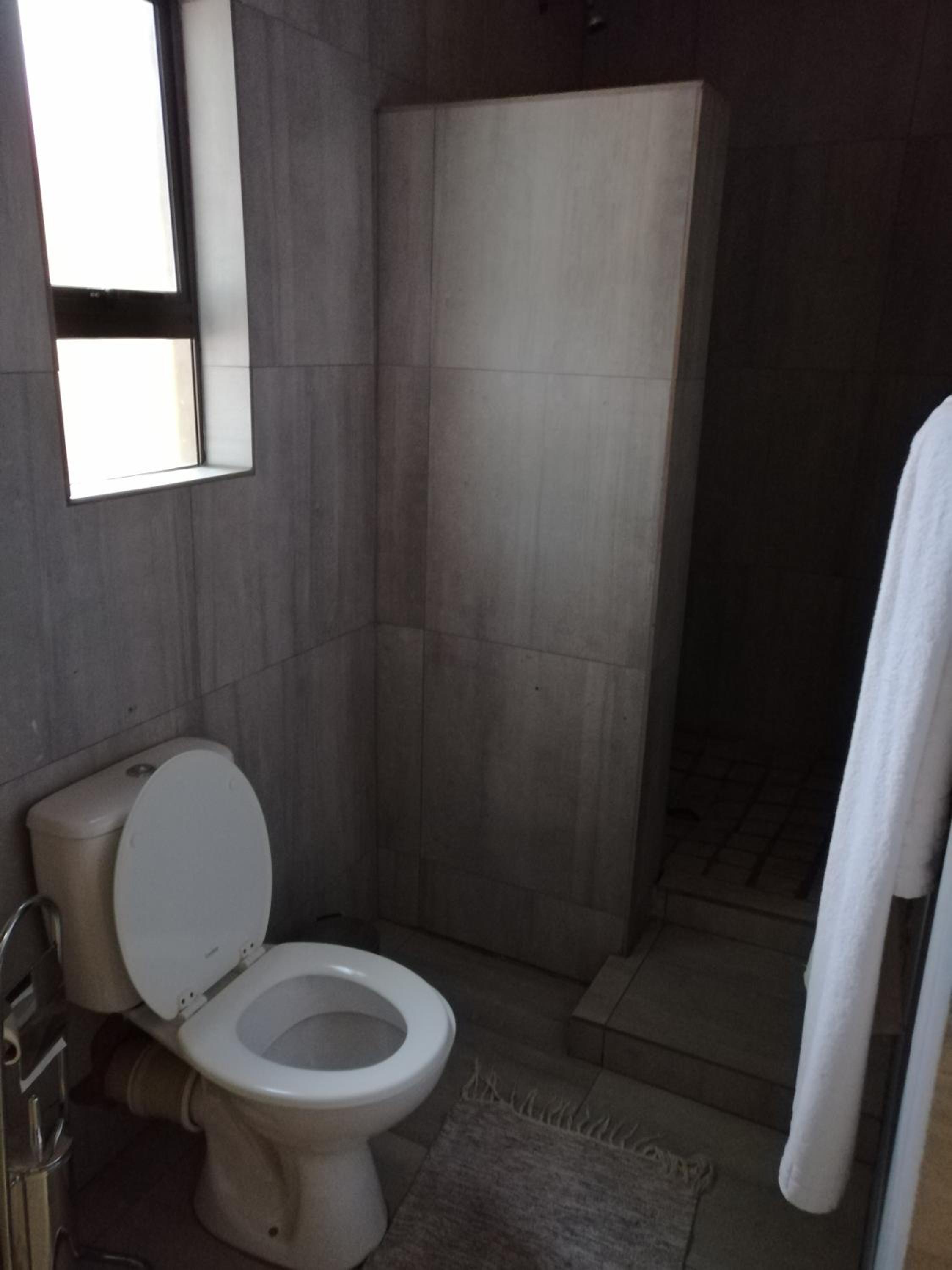 Budget Double Room - Photo 5