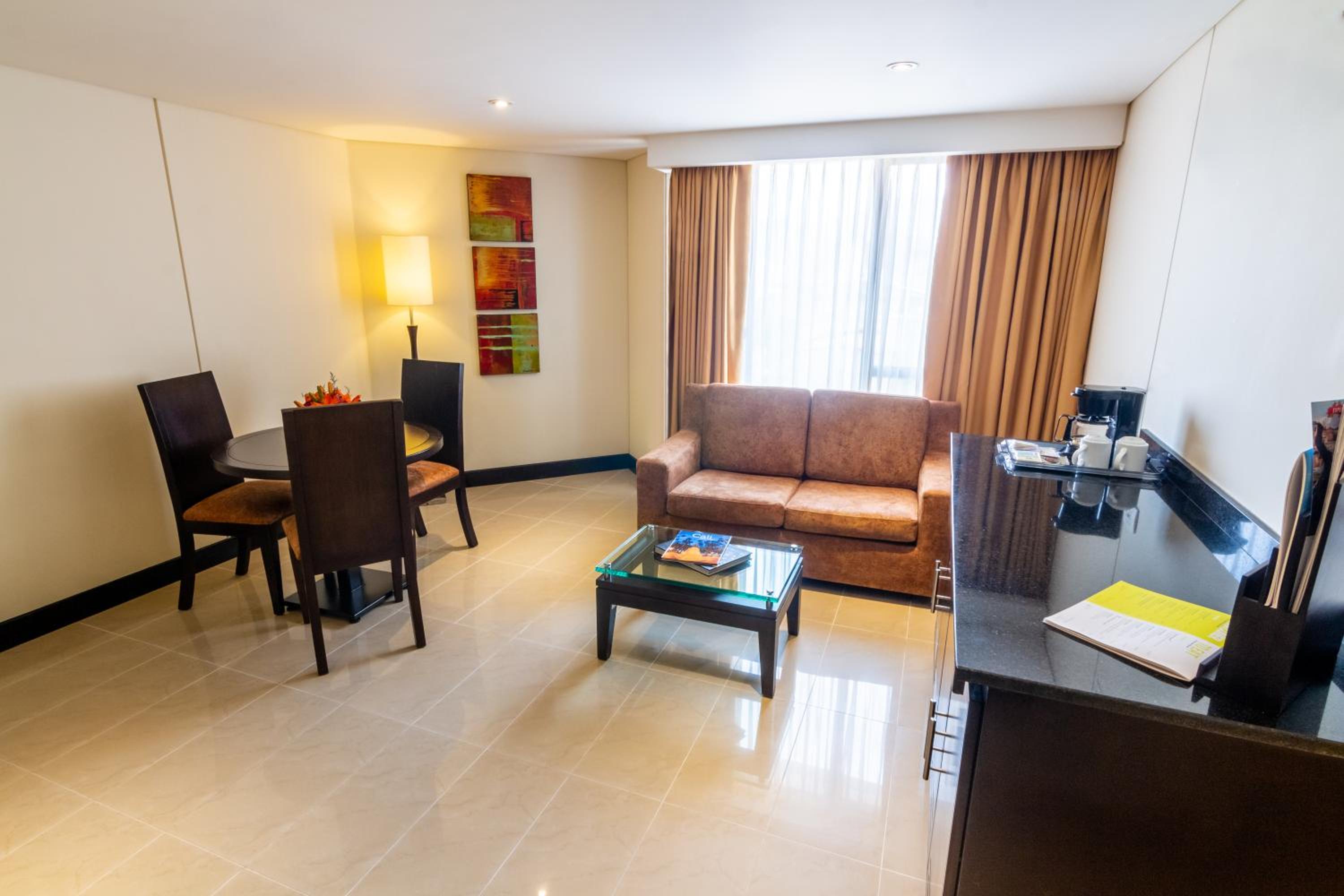 Suite Room photo 2