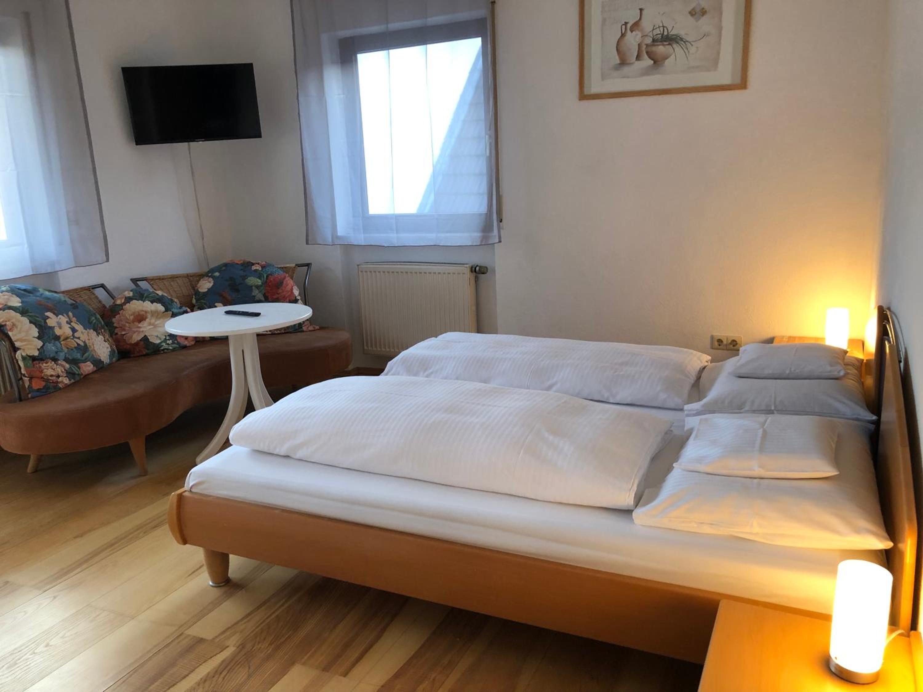 Three-Bedroom Apartment photo 1