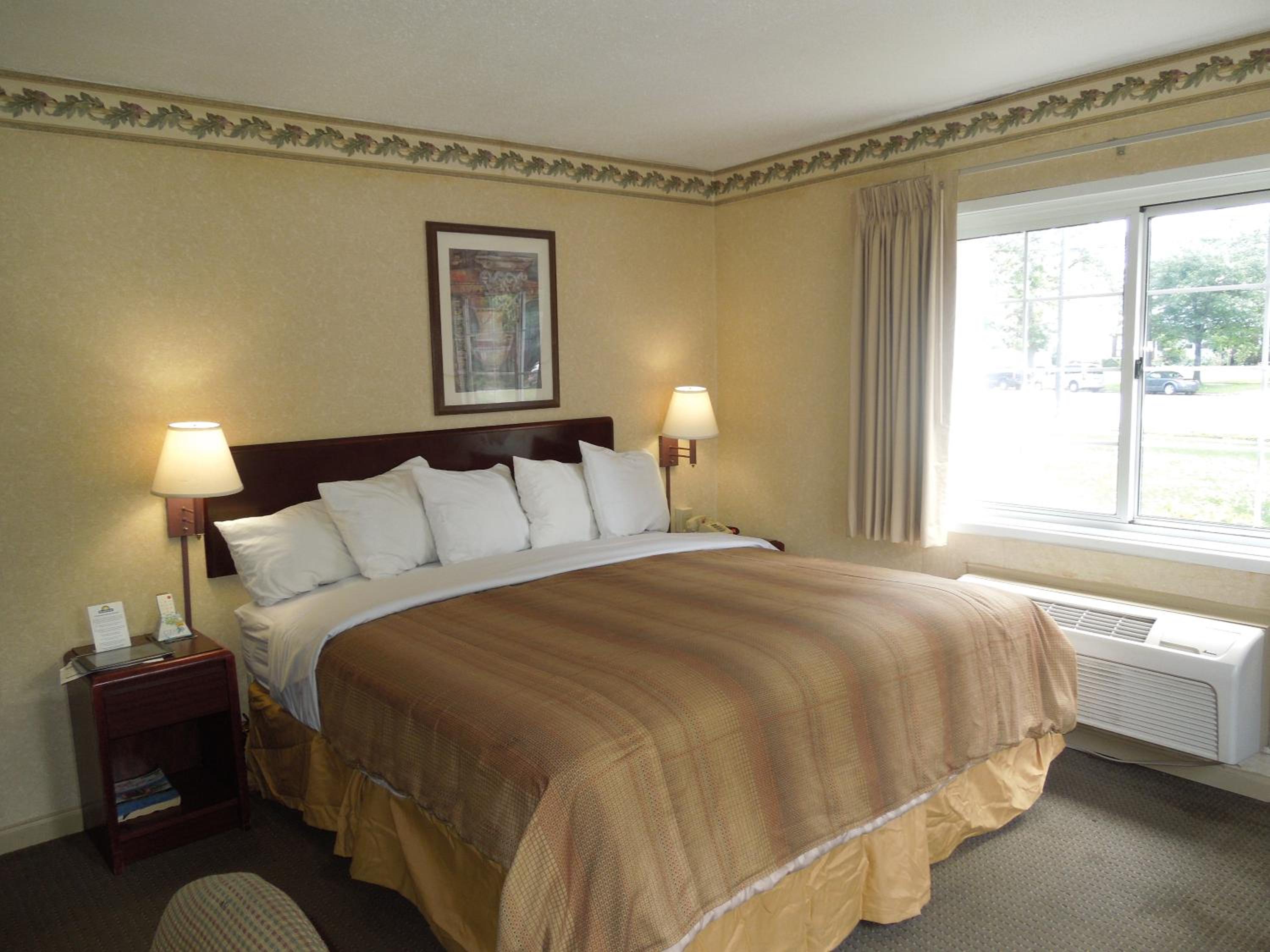 Double Room with Two Double Beds - Smoking - Photo 3