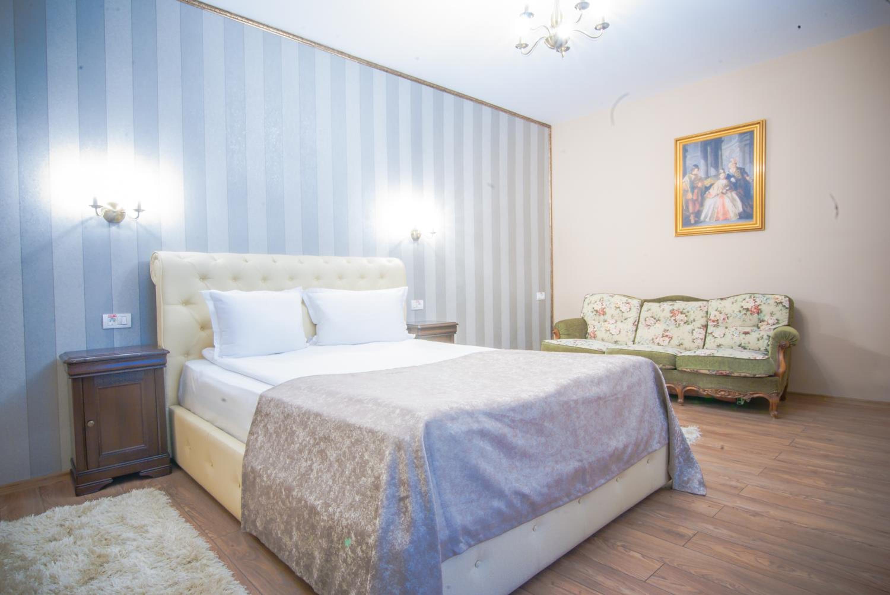 Deluxe Suite photo 1
