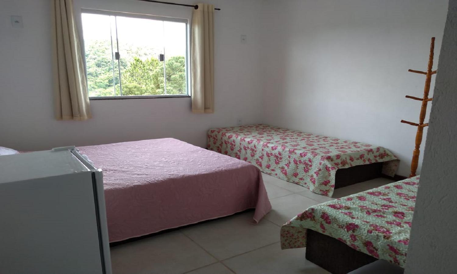 Quadruple Room - Photo 1