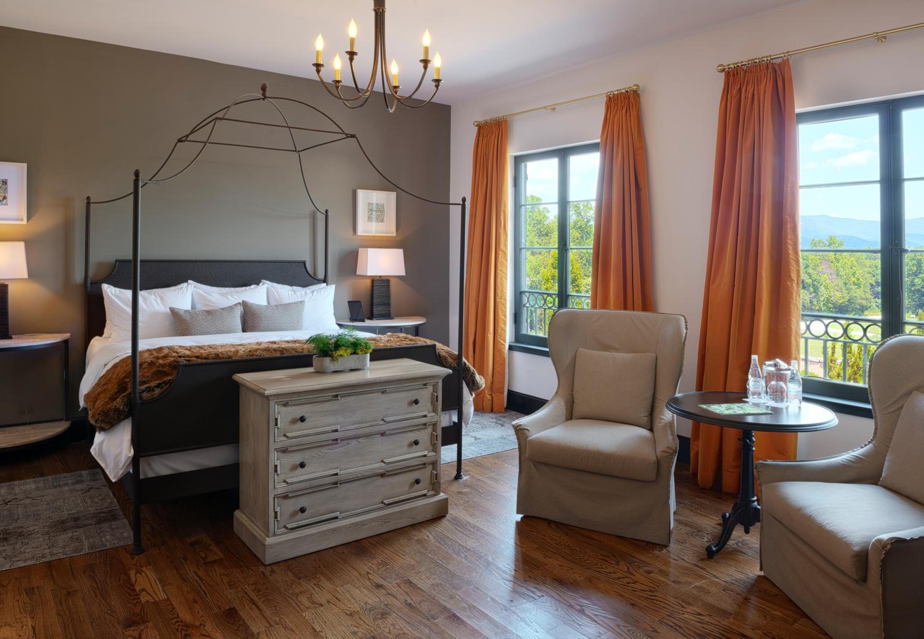 Deluxe King Room photo 1