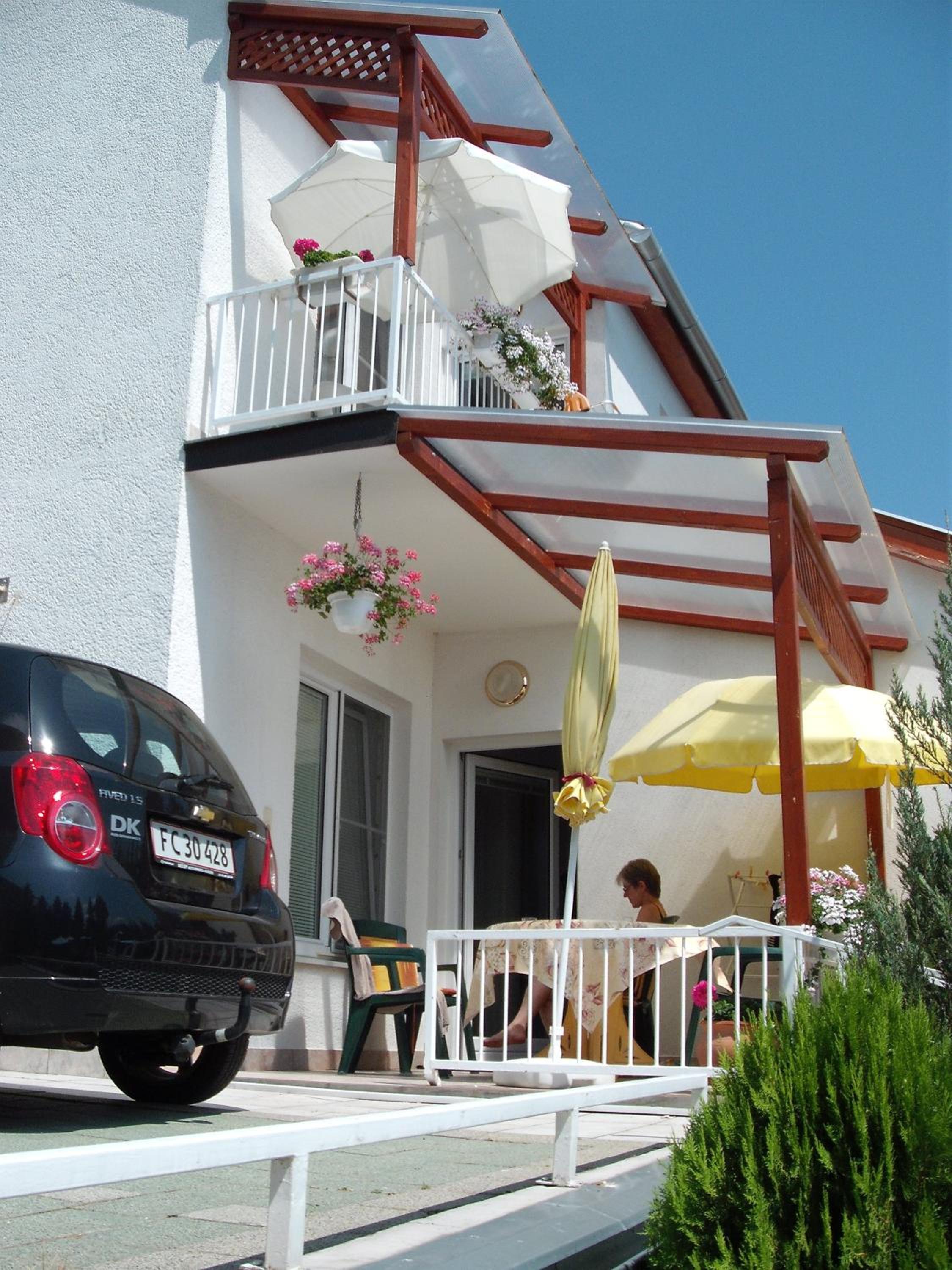 One-Bedroom Apartment (4 Adults)