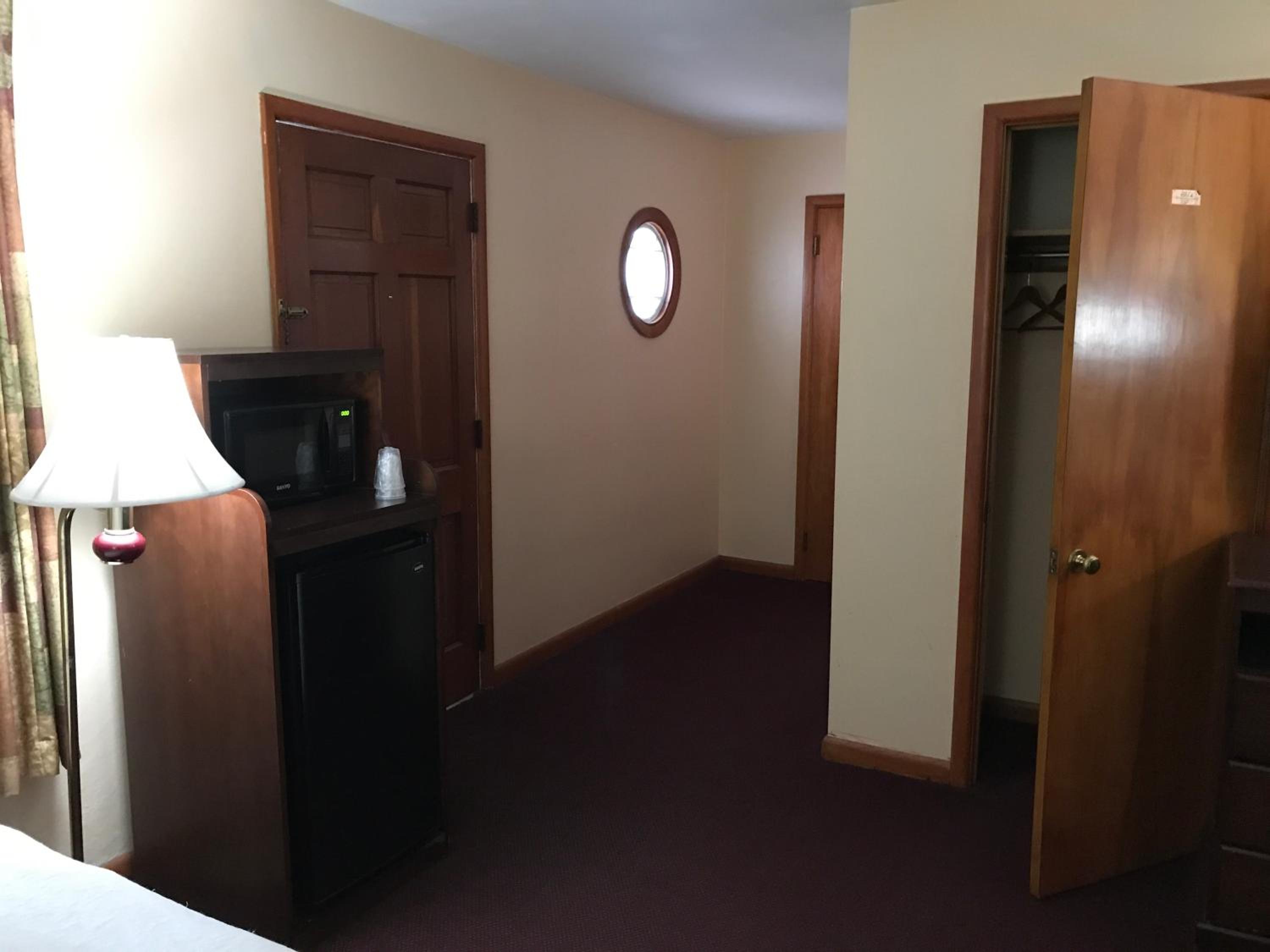 Double Room with Two Double Beds photo 3