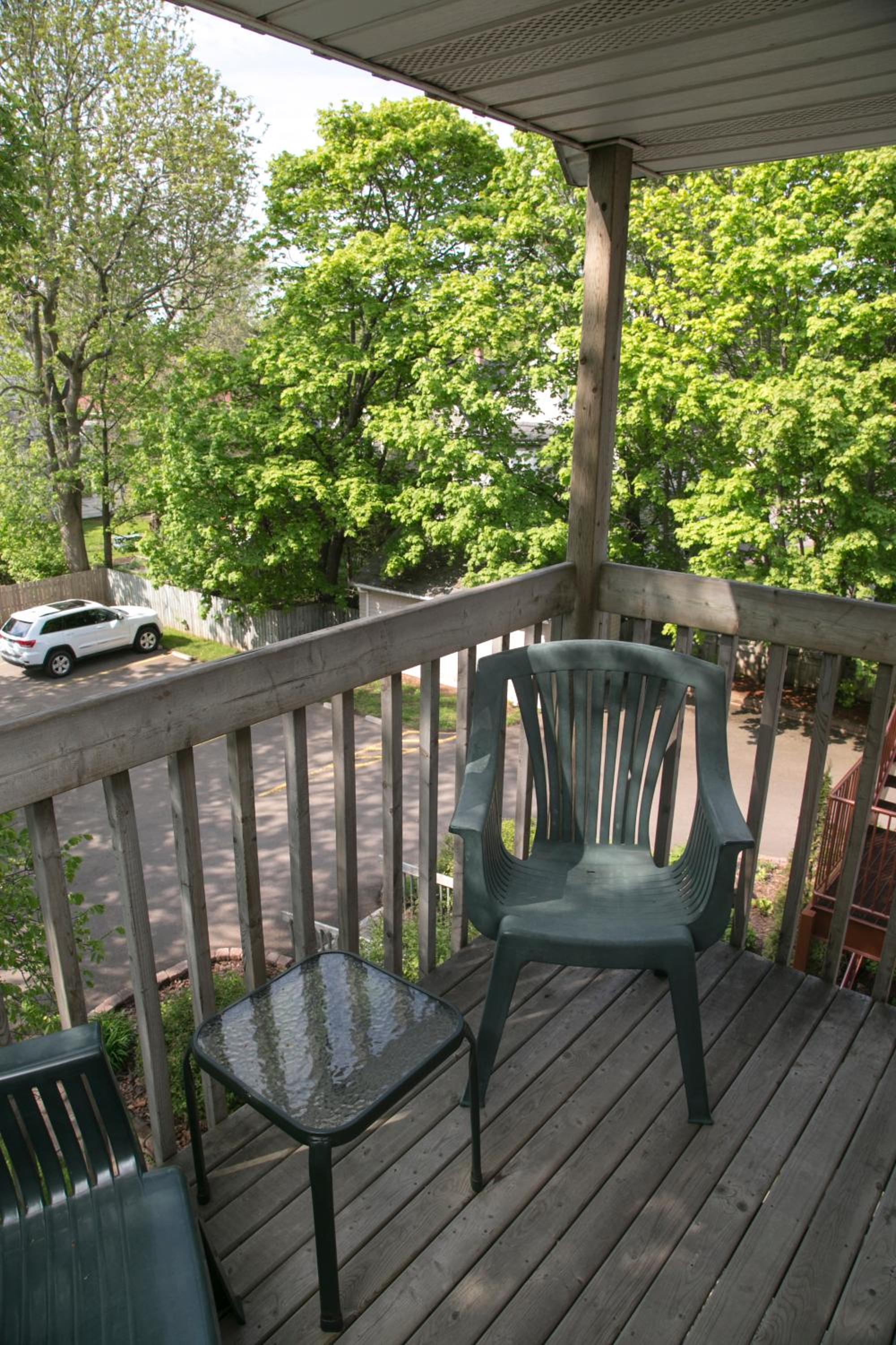 Superior King Studio with Balcony photo 3