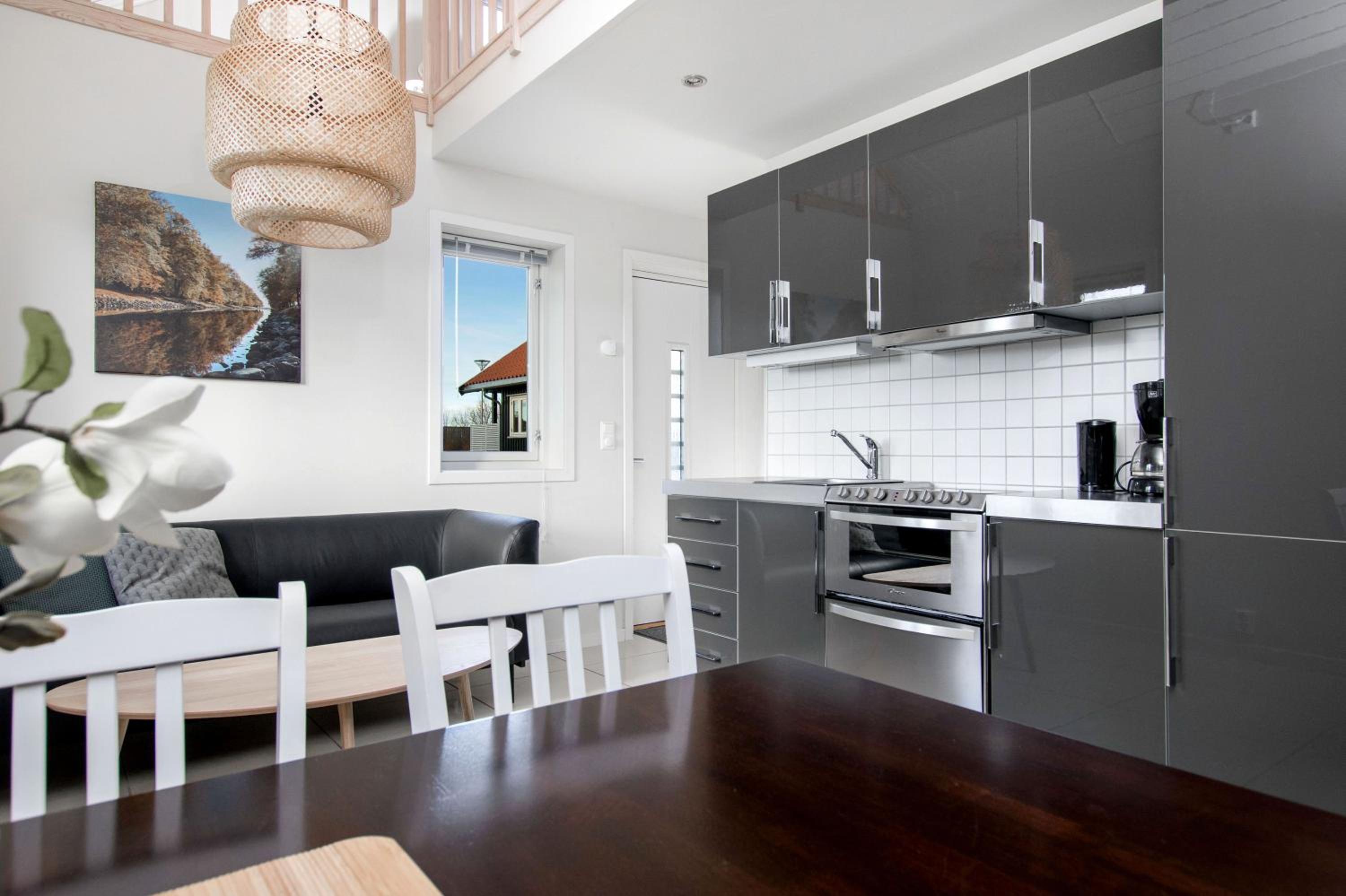 Two-Bedroom Apartment with Terrace - Photo 3