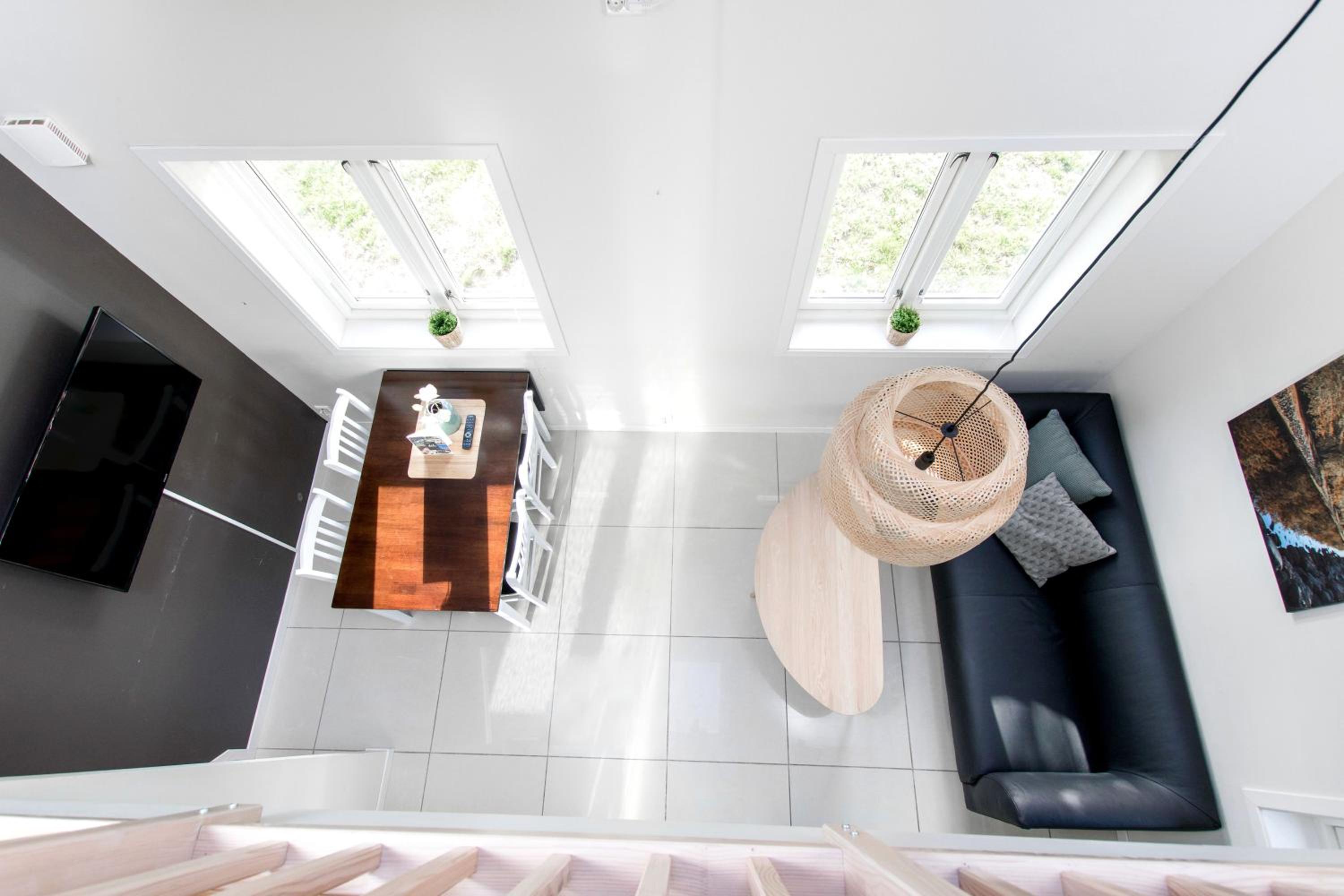 Two-Bedroom Apartment with Terrace - Photo 26