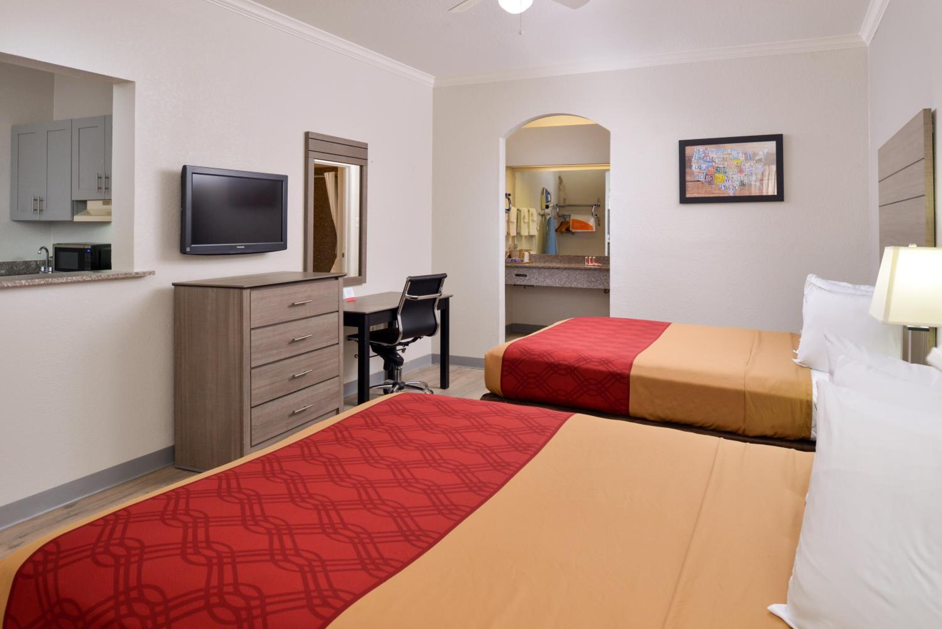 Standard Queen Room with Two Queen Beds - Non Smoking  - Photo 1