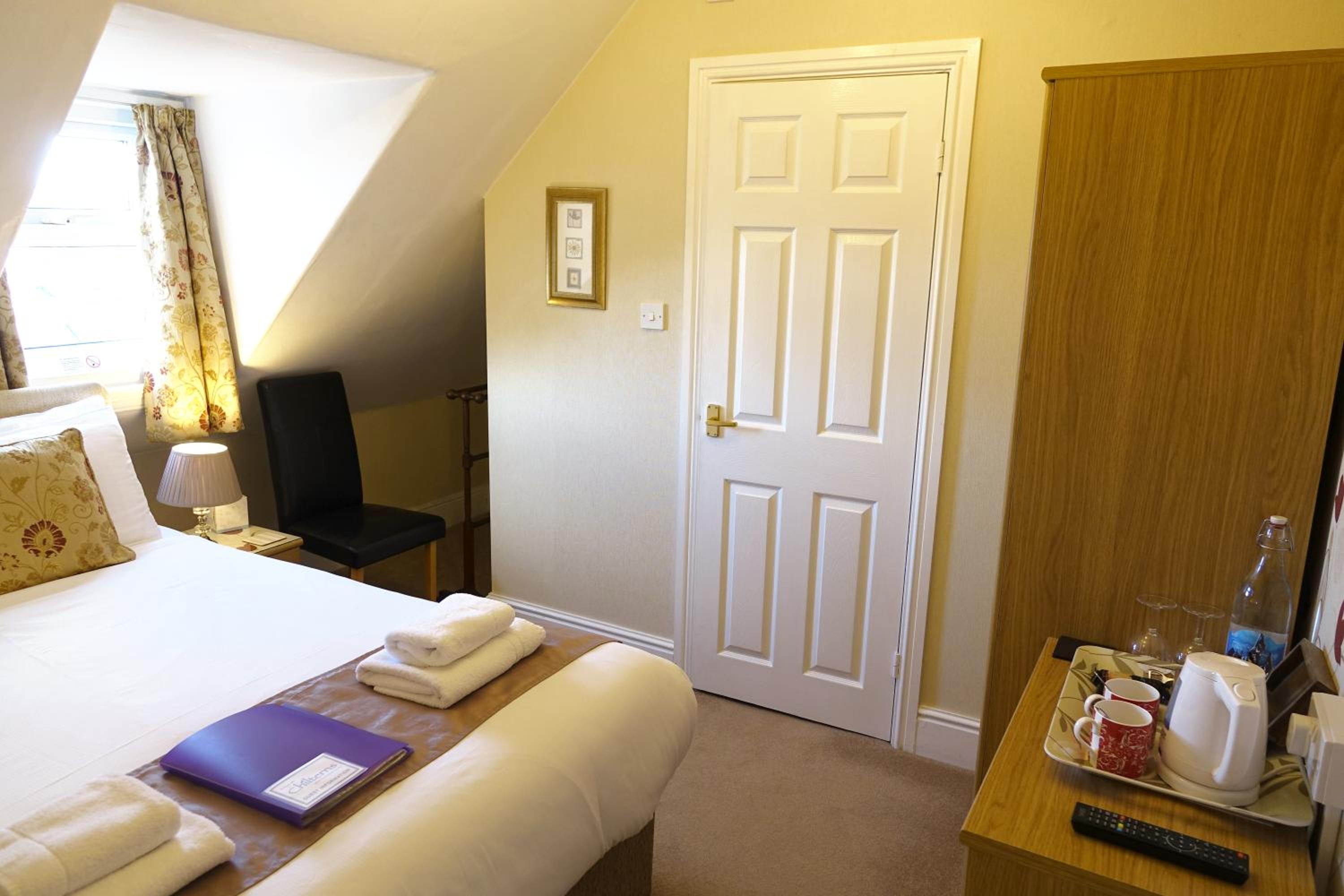 Standard King Room photo 2