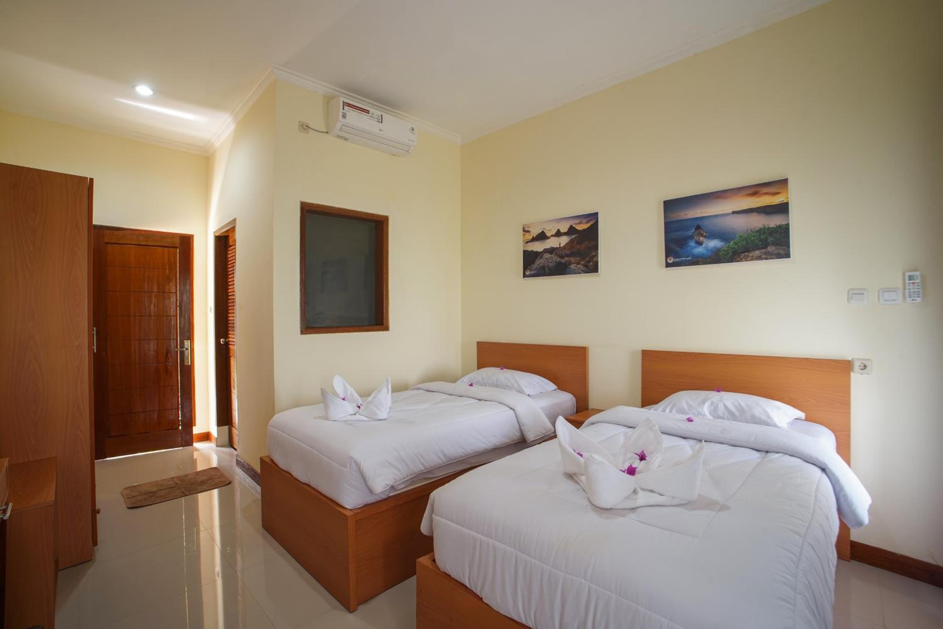 Twin Room with Sea View - Photo 5