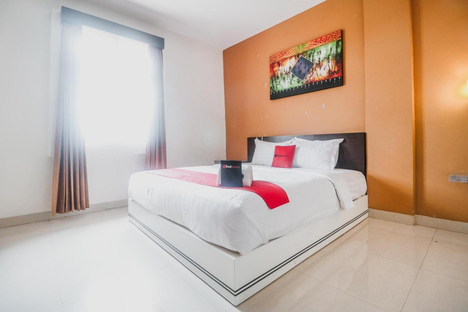 Deluxe Room - Photo 1