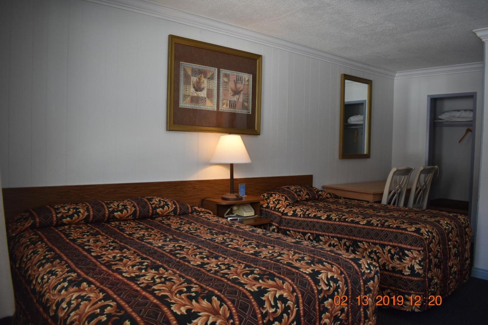 Double or Twin Room with Mountain View photo 3