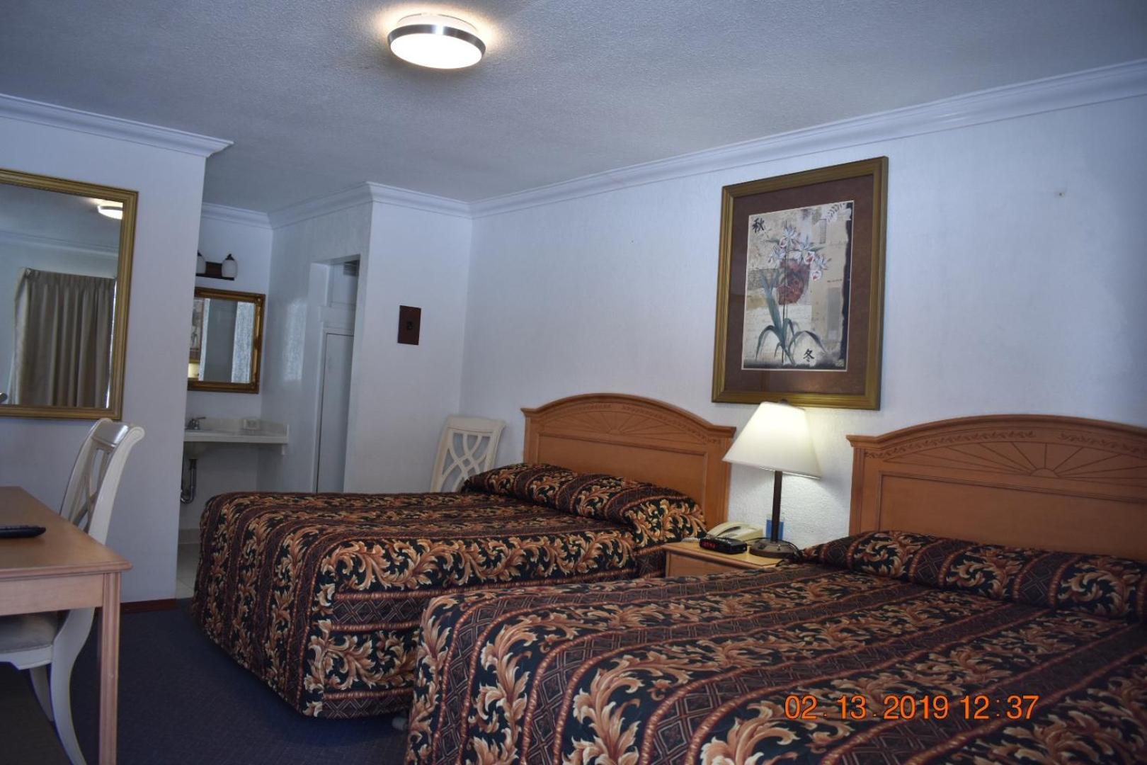 Double Room with Two Double Beds - Non-Smoking photo 1
